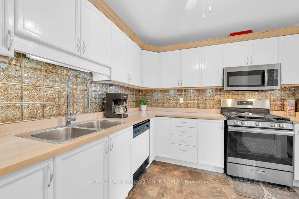 Photo 12 of Unit 8, 99 Progress Avenue, Belleville, Belleville Ward — HOMEH