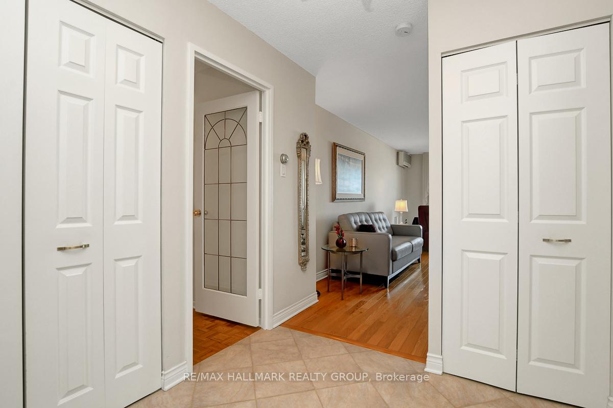 Photo 5 of Unit 1707, 515 St Laurent Boulevard, Ottawa, Viscount Alexander Park — HOMEH