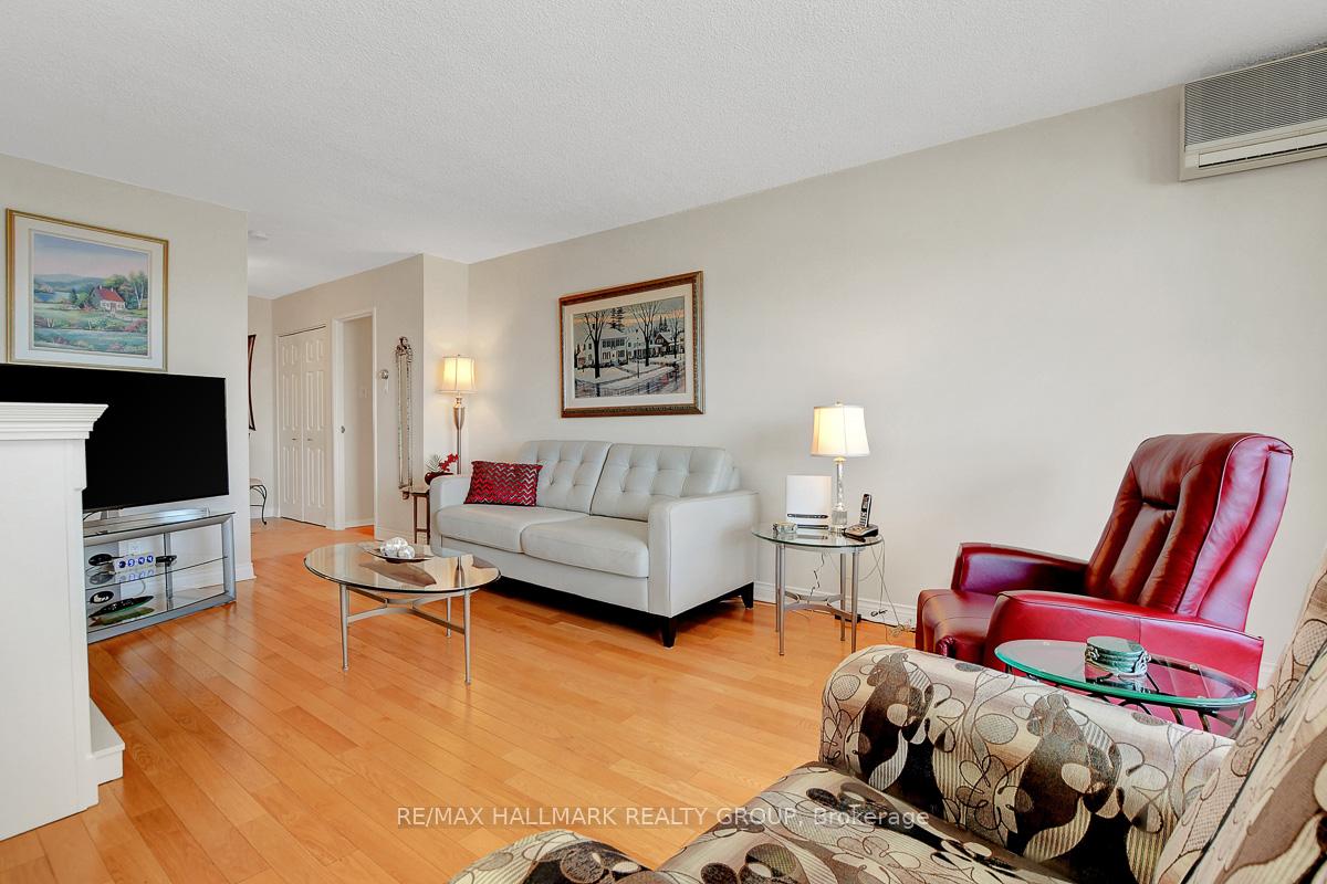 Photo 6 of Unit 1707, 515 St Laurent Boulevard, Ottawa, Viscount Alexander Park — HOMEH