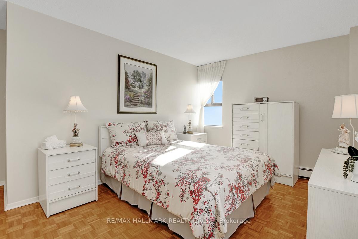 Photo 18 of Unit 1707, 515 St Laurent Boulevard, Ottawa, Viscount Alexander Park — HOMEH