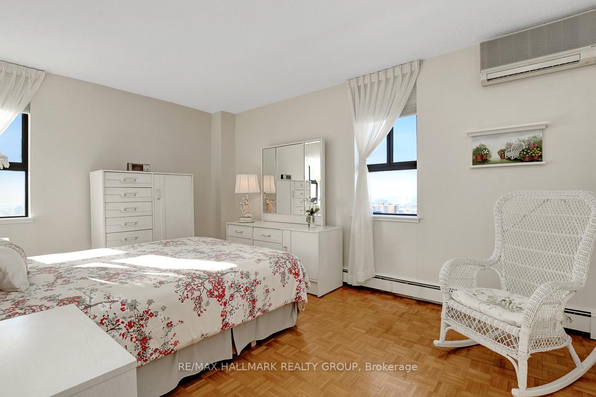 Photo 19 of Unit 1707, 515 St Laurent Boulevard, Ottawa, Viscount Alexander Park — HOMEH