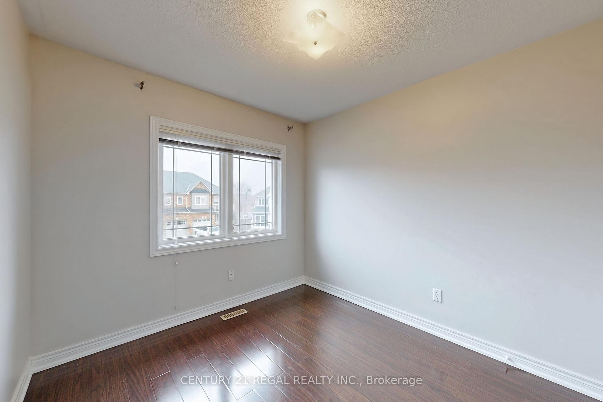 Photo 35 of 91 Whitefoot Crescent, Ajax, South East — HOMEH