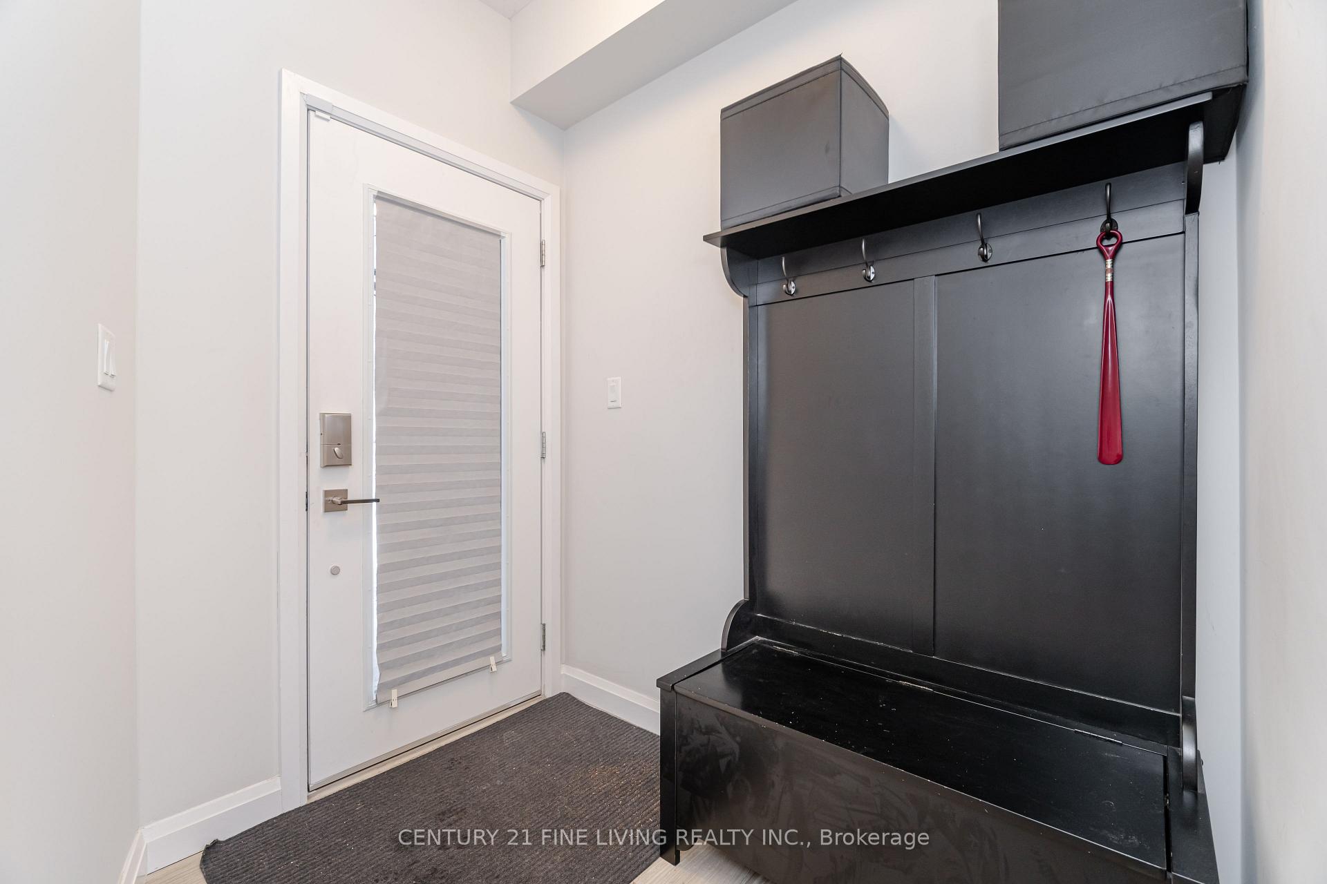 Photo 4 of Unit 18, 23 Echovalley Drive, Hamilton, Stoney Creek Mountain — HOMEH