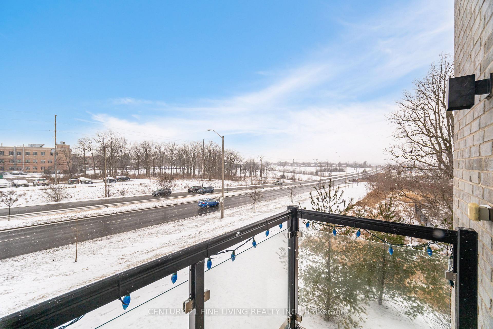 Photo 10 of Unit 18, 23 Echovalley Drive, Hamilton, Stoney Creek Mountain — HOMEH