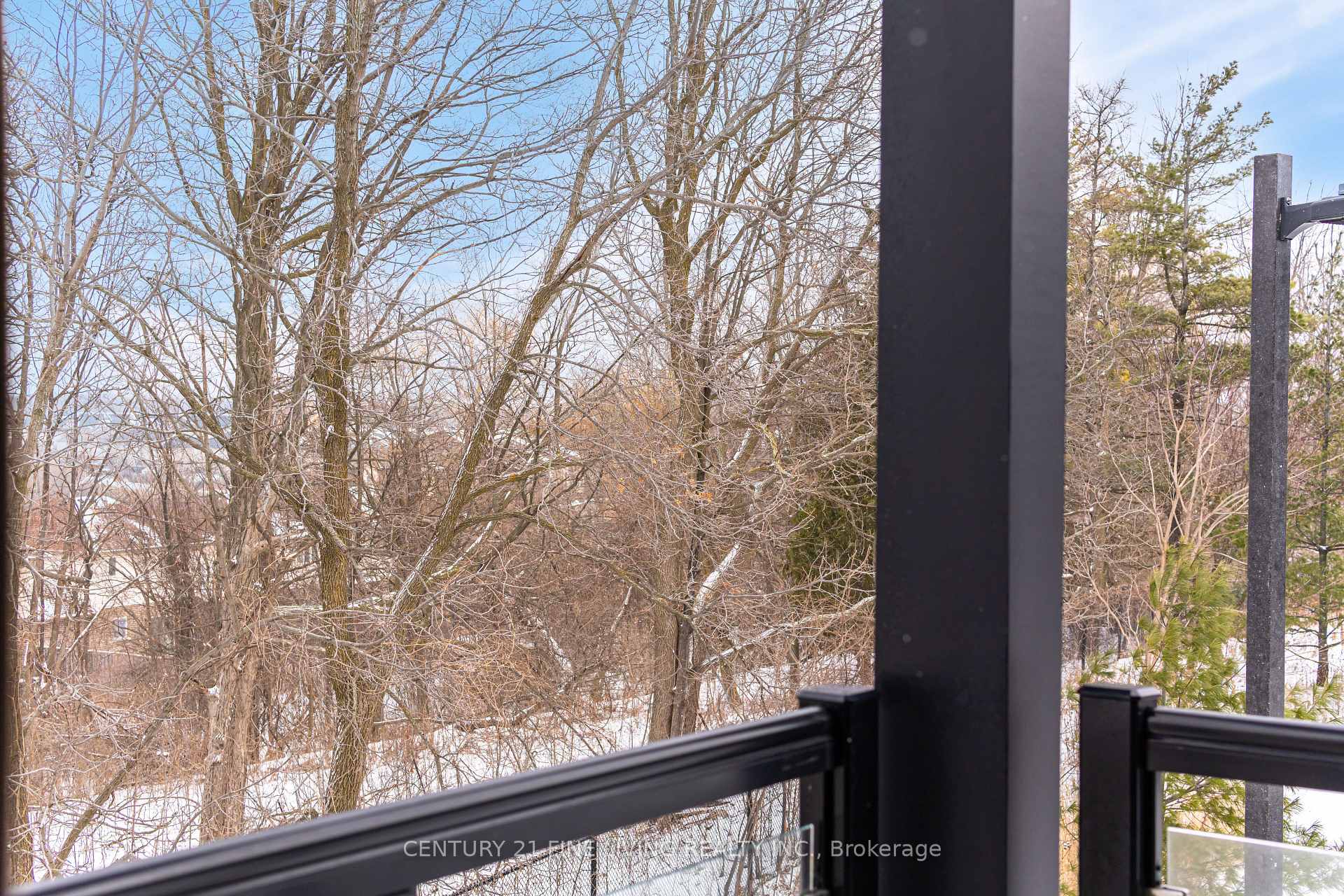 Photo 26 of Unit 18, 23 Echovalley Drive, Hamilton, Stoney Creek Mountain — HOMEH