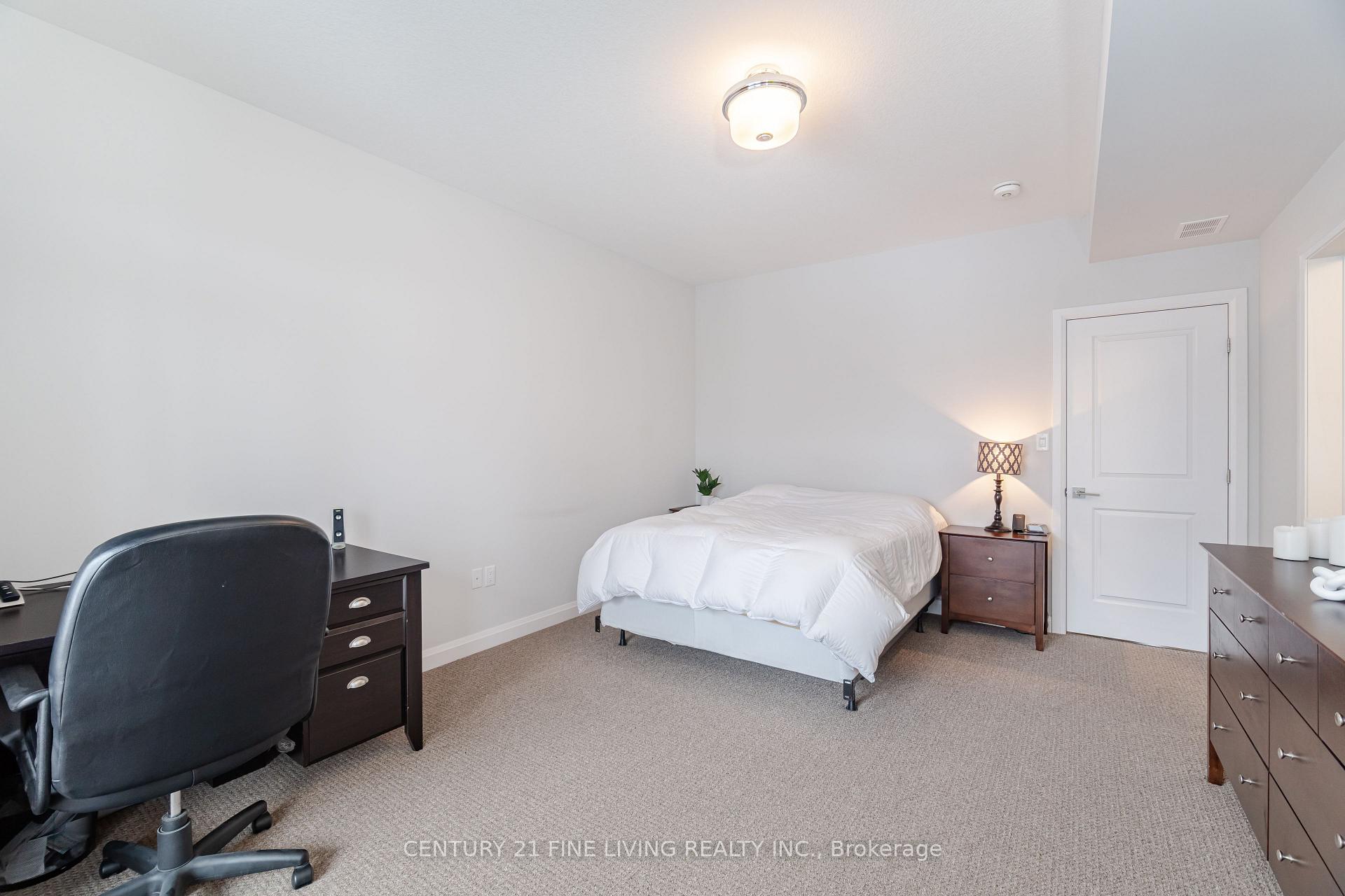 Photo 33 of Unit 18, 23 Echovalley Drive, Hamilton, Stoney Creek Mountain — HOMEH
