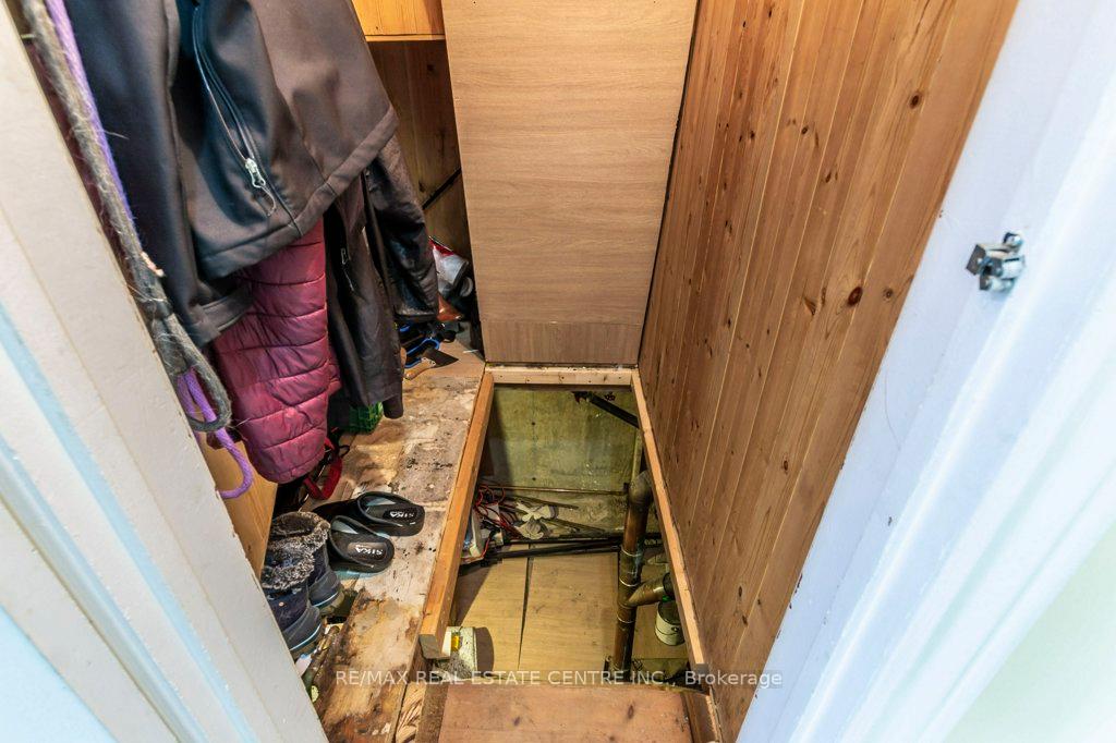 Photo 18 of Unit E, 48 Windom Road E, Kitchener — HOMEH