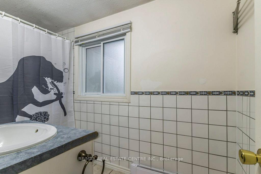 Photo 19 of Unit E, 48 Windom Road E, Kitchener — HOMEH