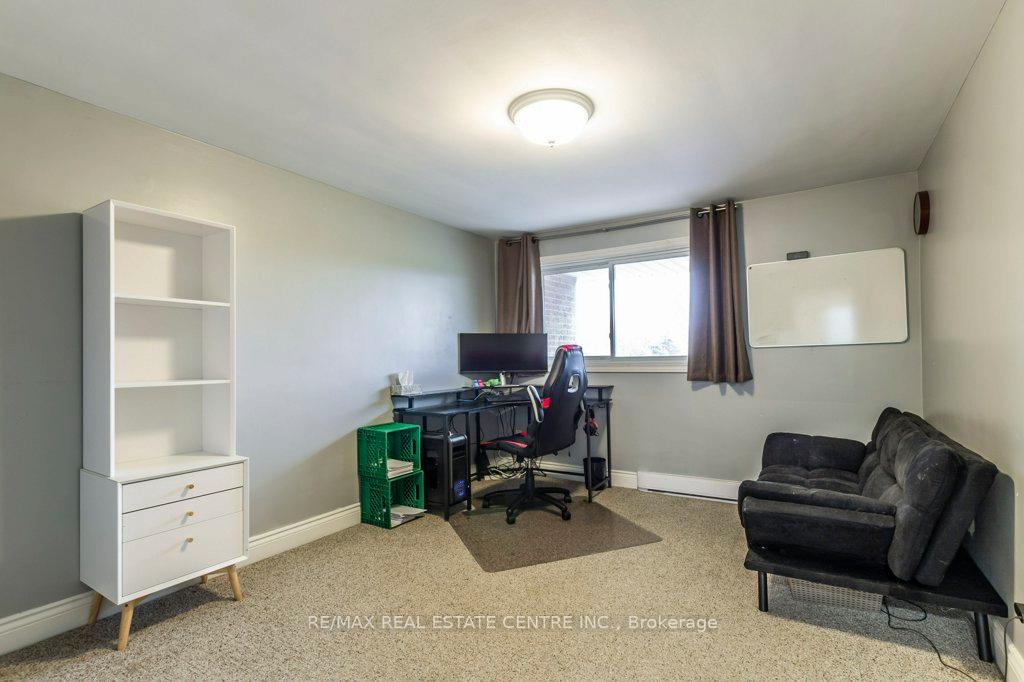 Photo 26 of Unit E, 48 Windom Road E, Kitchener — HOMEH