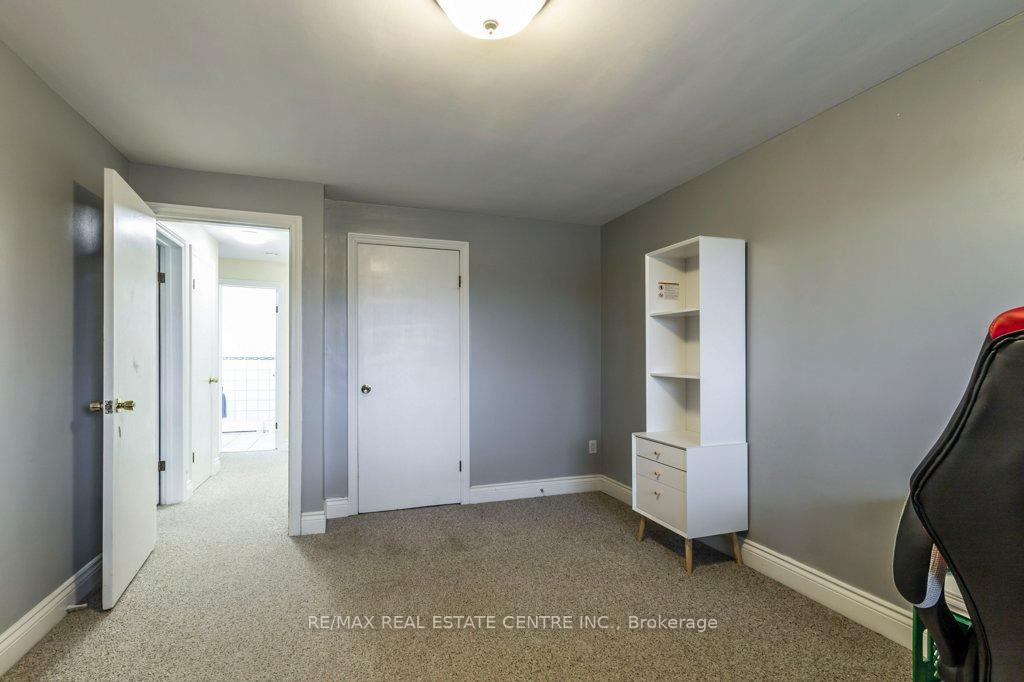 Photo 27 of Unit E, 48 Windom Road E, Kitchener — HOMEH