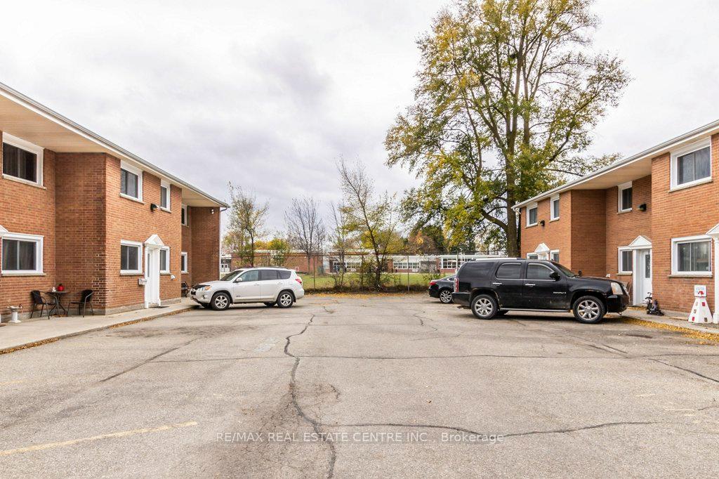 Photo 28 of Unit E, 48 Windom Road E, Kitchener — HOMEH