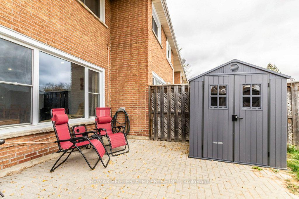 Photo 31 of Unit E, 48 Windom Road E, Kitchener — HOMEH