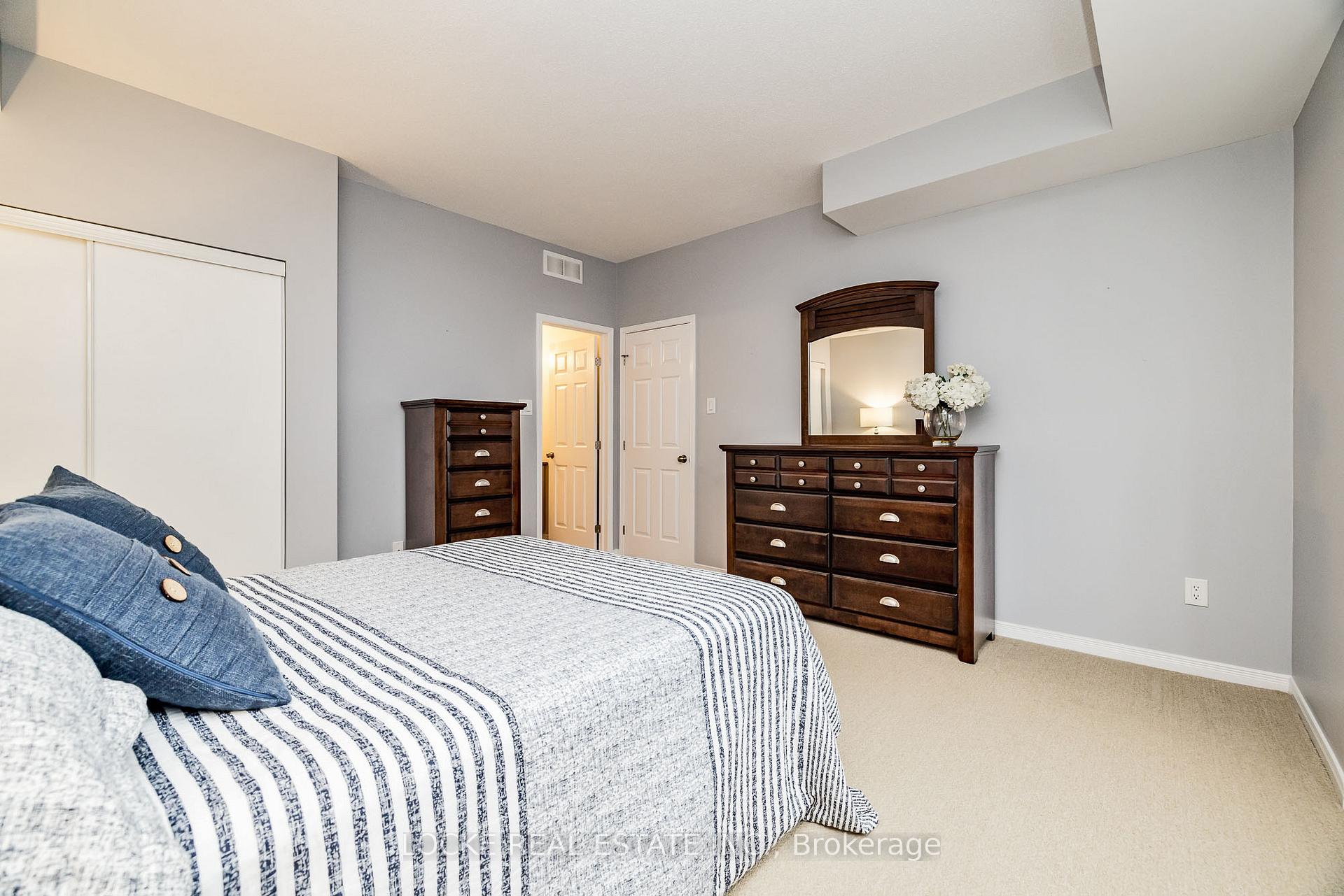 Photo 20 of 122 Sternes, Ottawa, Springridge/East Village — HOMEH