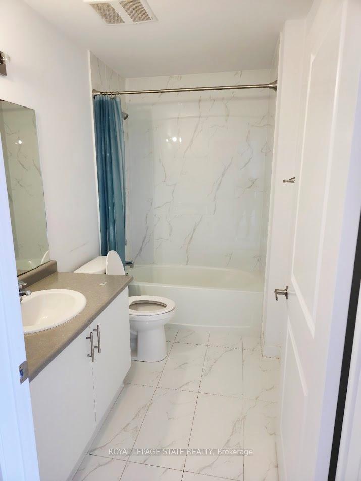 Photo 10 of Unit 308, 125 Shoreview Place, Hamilton, Lakeshore — HOMEH