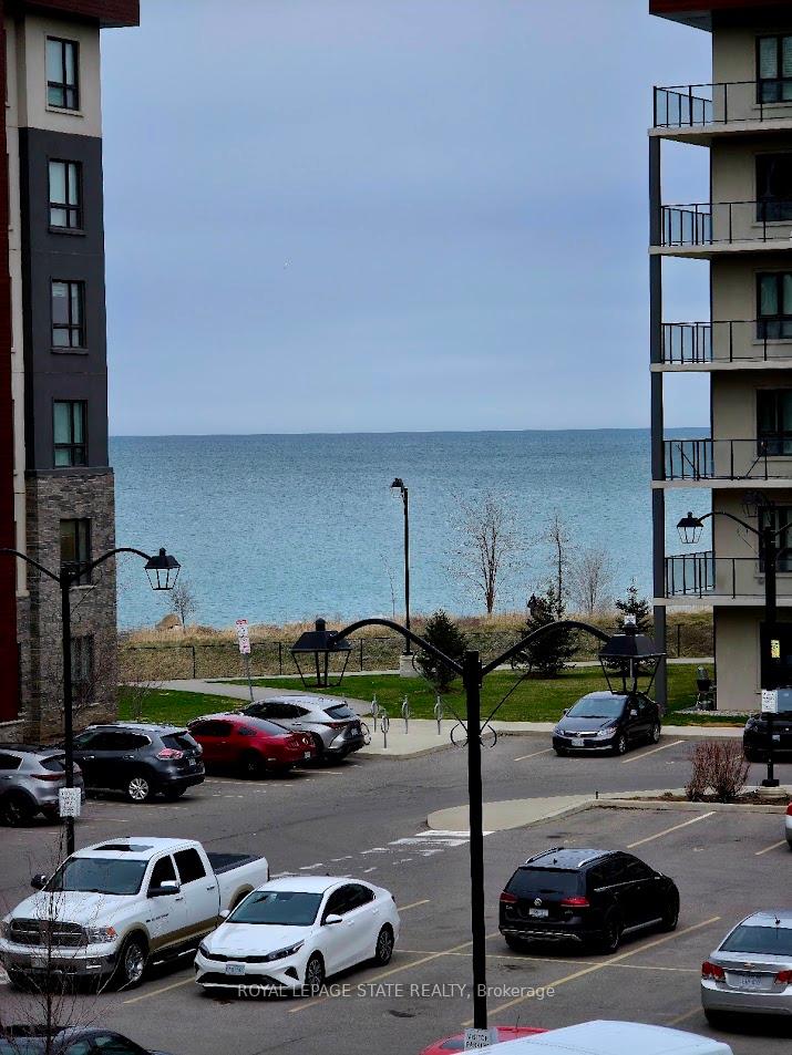 Photo 12 of Unit 308, 125 Shoreview Place, Hamilton, Lakeshore — HOMEH