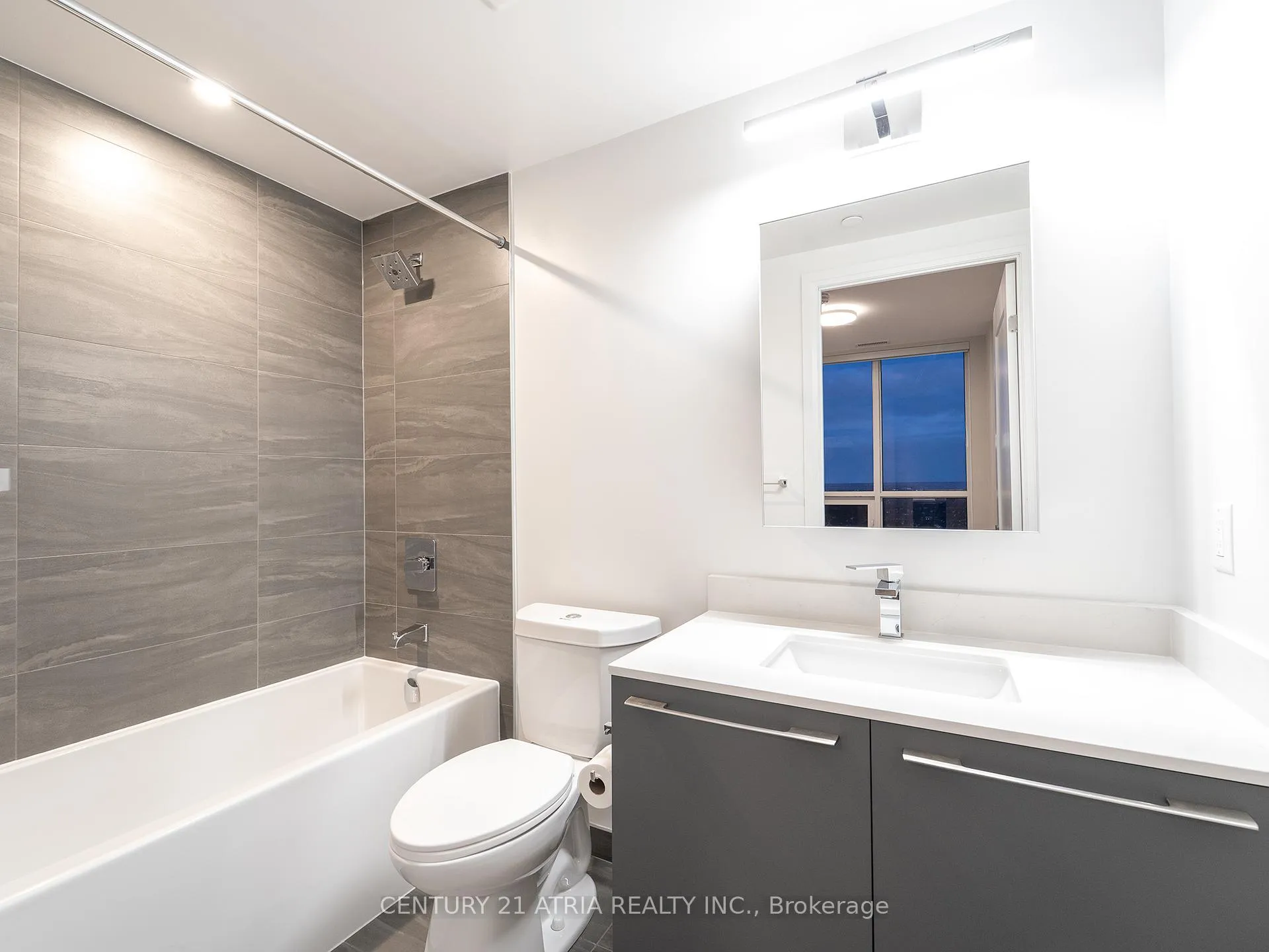 Photo 12 of Unit 4610, 8 Water Walk Drive, Markham, Unionville — HOMEH