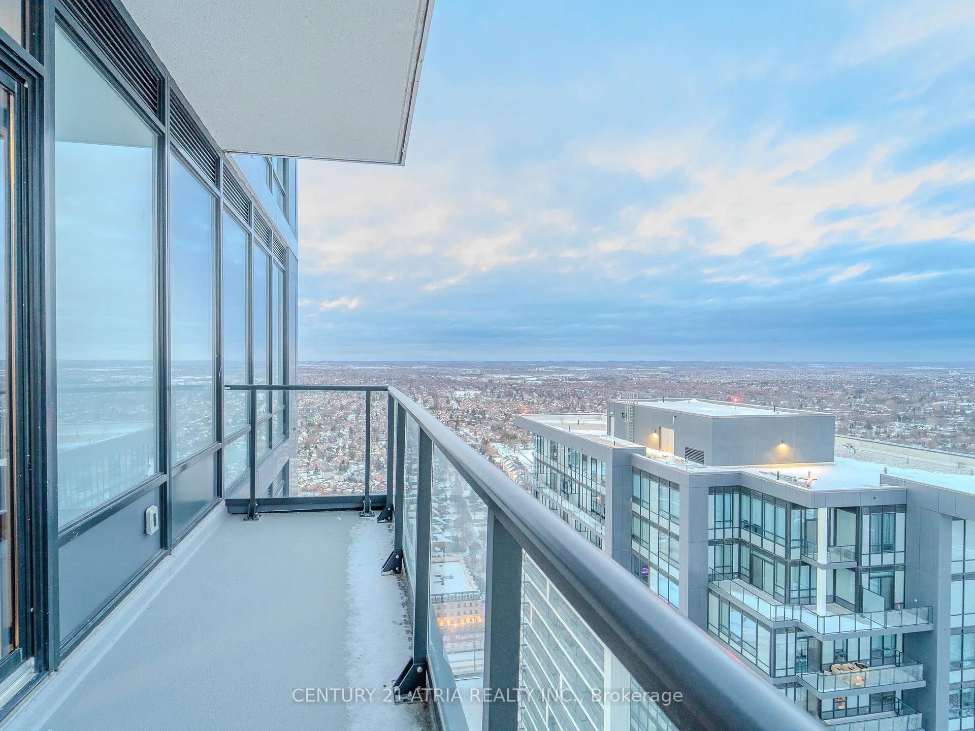 Photo 16 of Unit 4610, 8 Water Walk Drive, Markham, Unionville — HOMEH