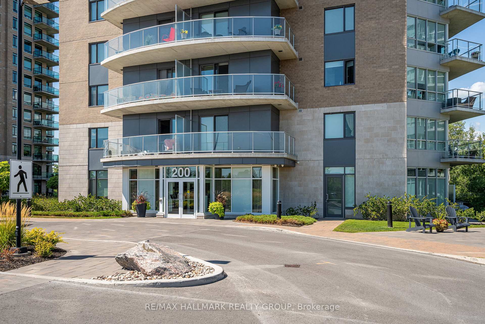 Photo 2 of Unit 902, 200 Inlet Private, Ottawa, Chatelaine Village — HOMEH