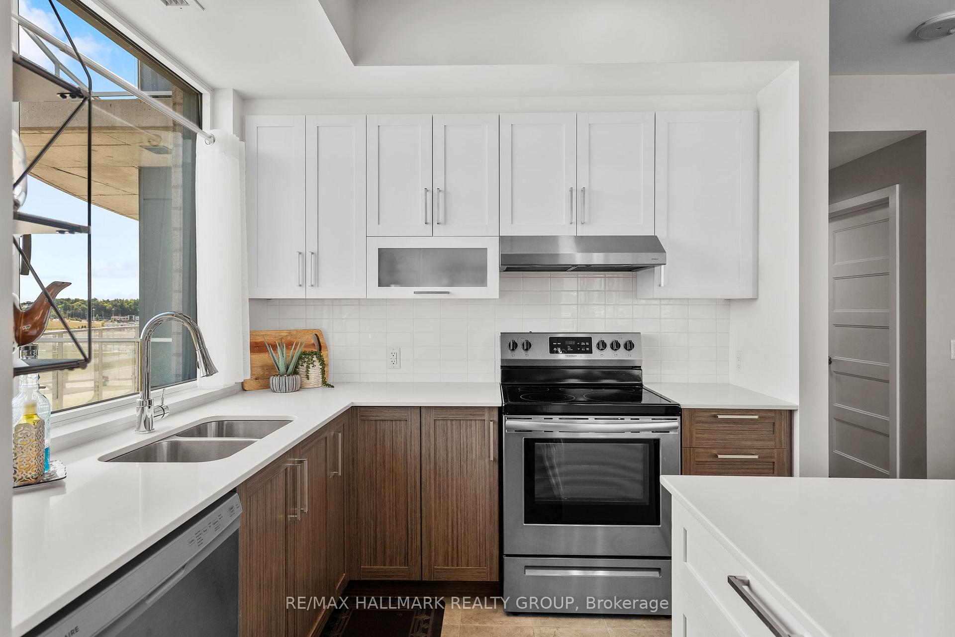 Photo 10 of Unit 902, 200 Inlet Private, Ottawa, Chatelaine Village — HOMEH