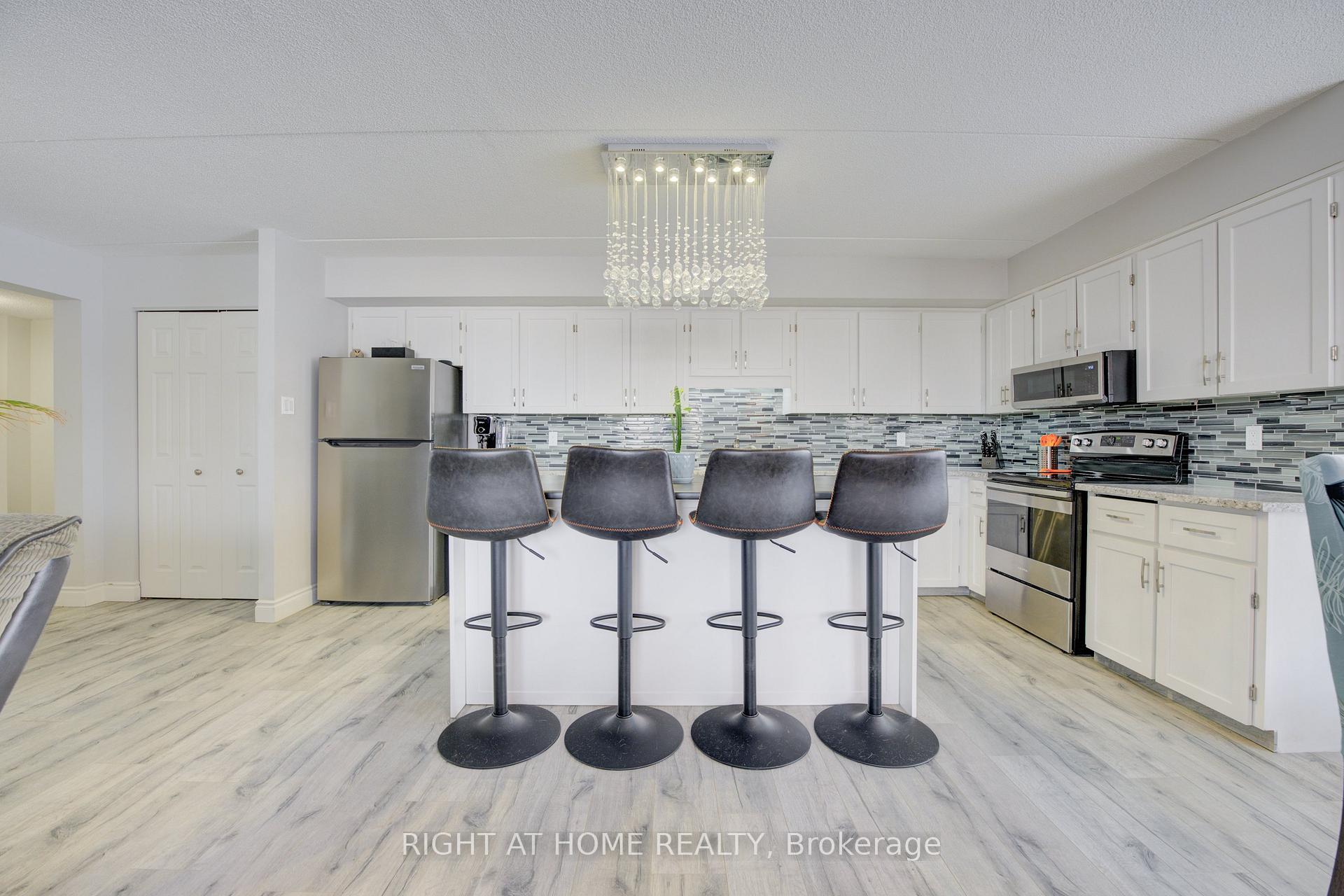 Photo 15 of Unit 405, 384 Erb Street W, Waterloo, Maple Hills — HOMEH