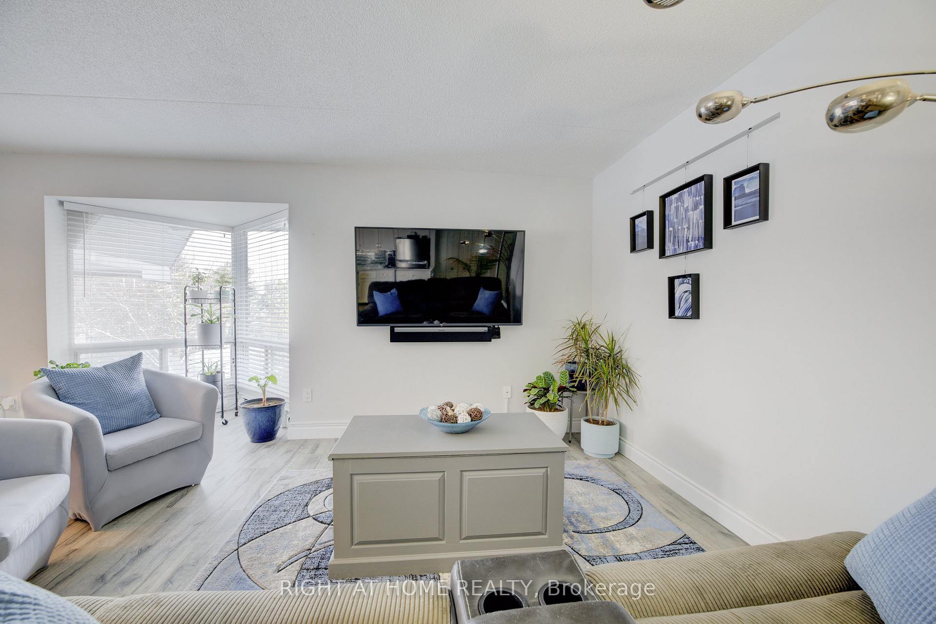 Photo 20 of Unit 405, 384 Erb Street W, Waterloo, Maple Hills — HOMEH