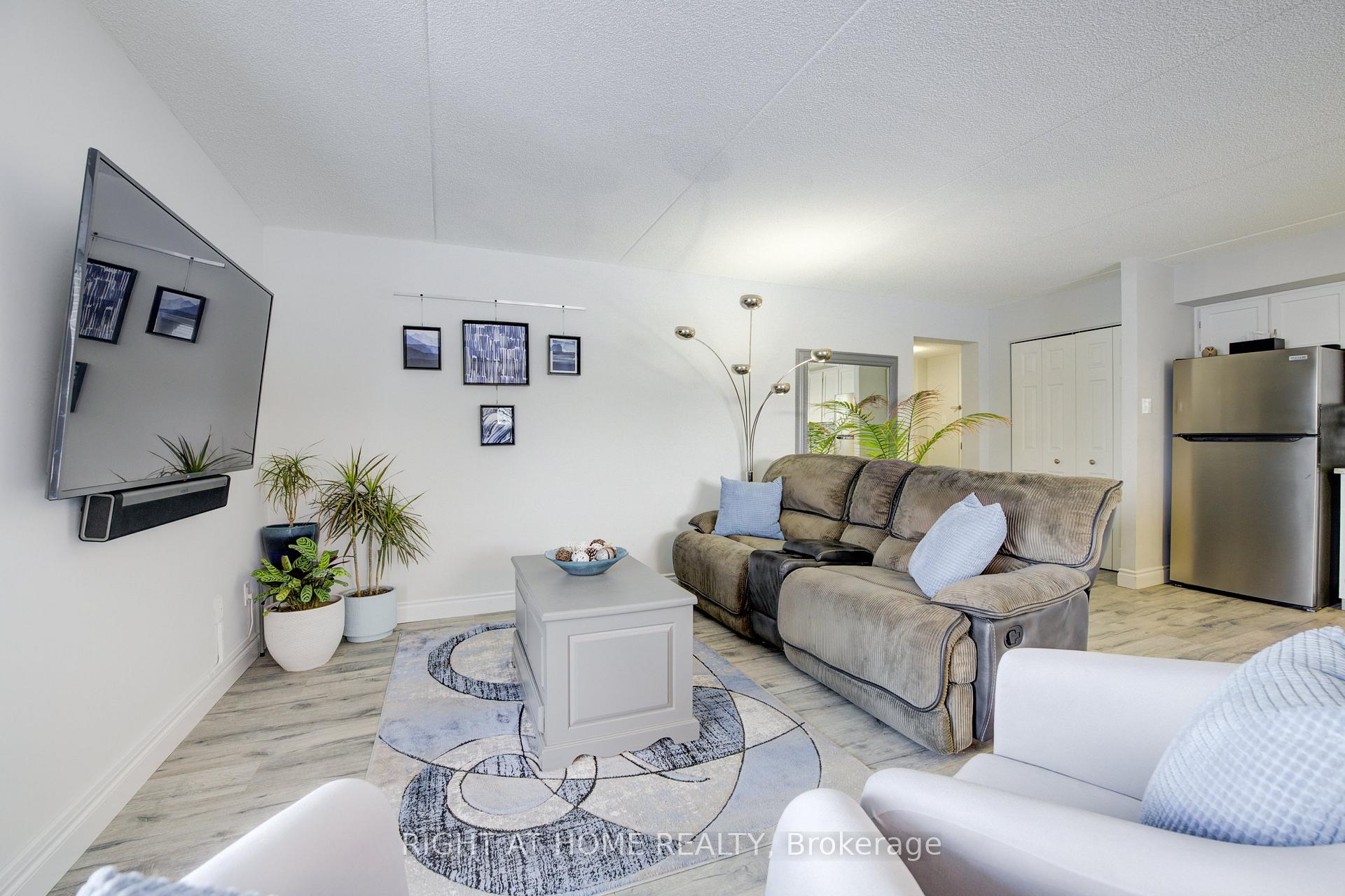 Photo 26 of Unit 405, 384 Erb Street W, Waterloo, Maple Hills — HOMEH