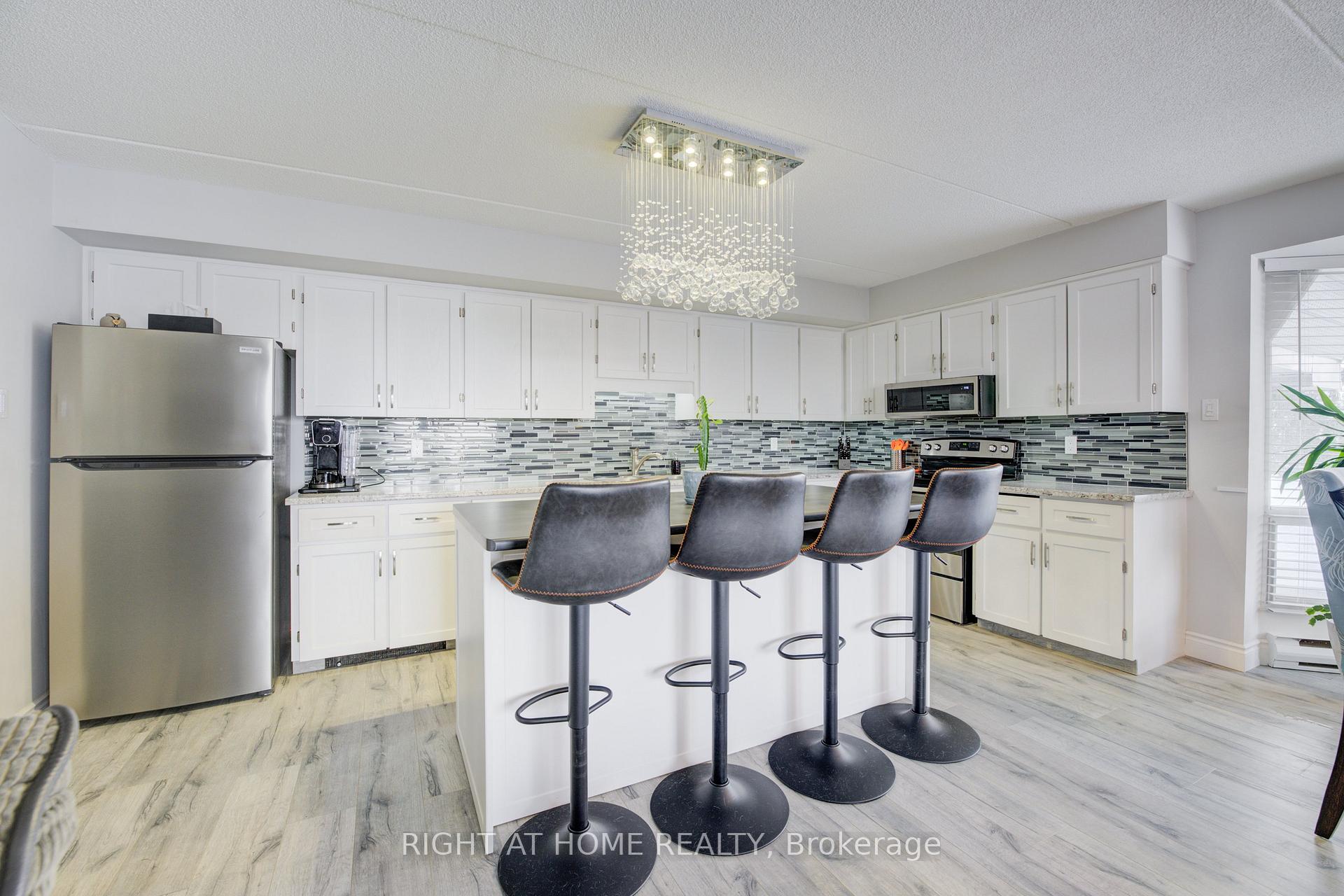 Photo 27 of Unit 405, 384 Erb Street W, Waterloo, Maple Hills — HOMEH