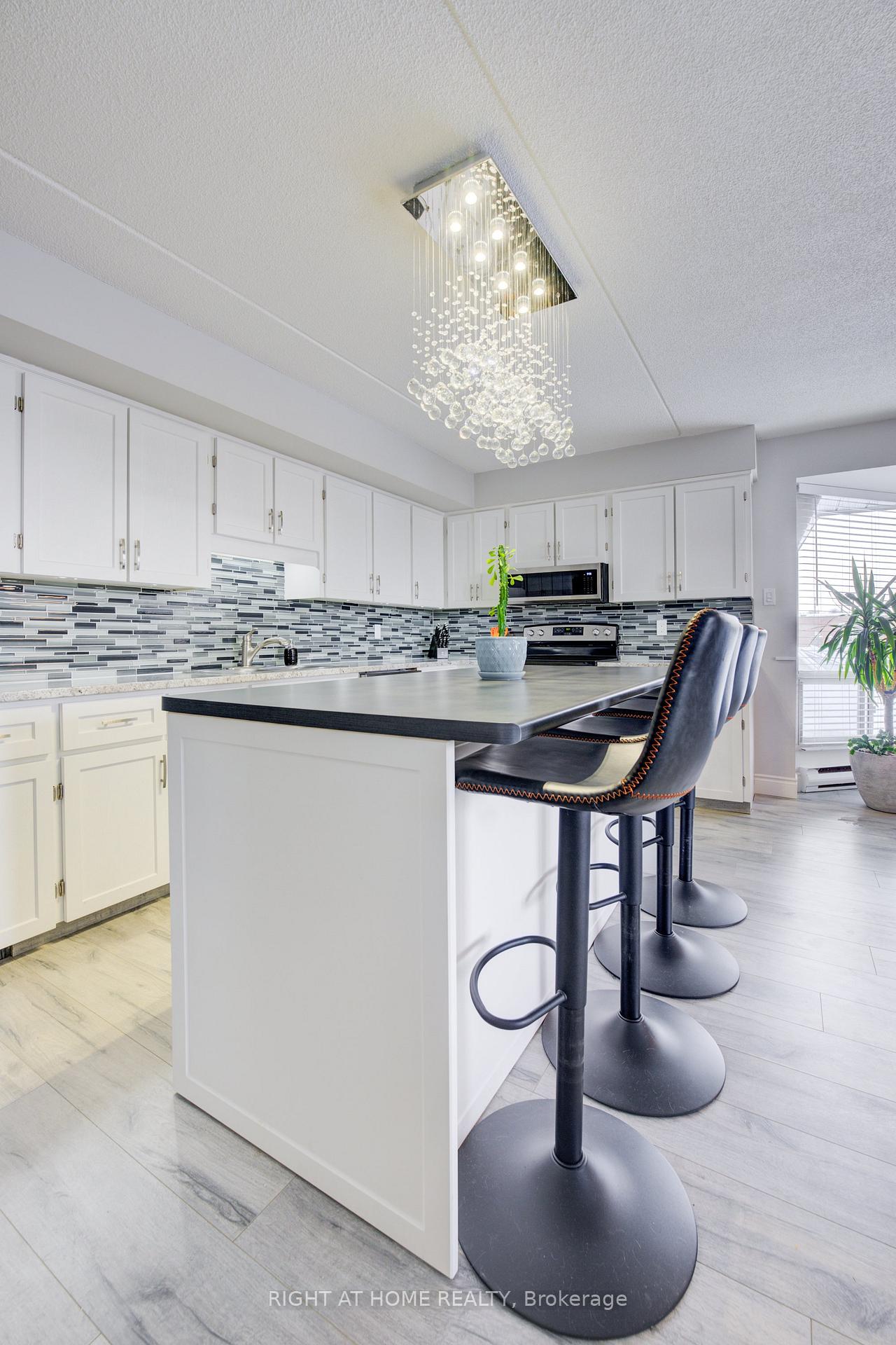 Photo 28 of Unit 405, 384 Erb Street W, Waterloo, Maple Hills — HOMEH