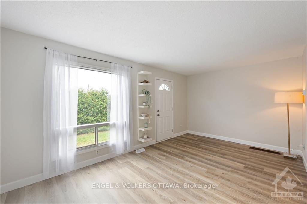 Photo 13 of Unit 58, 4319 Weldon Drive, Ottawa, Cyrville — HOMEH