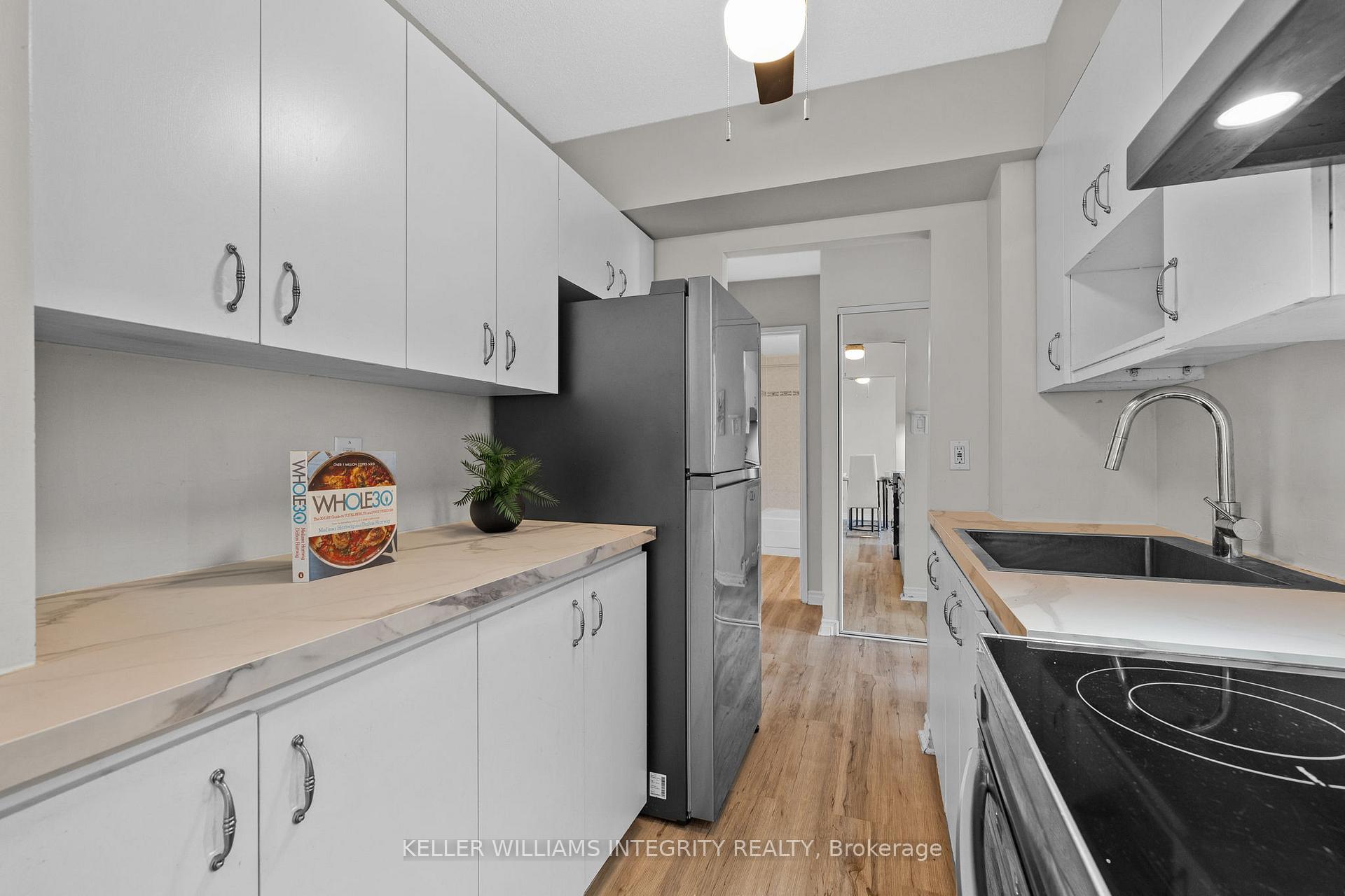 Photo 10 of Unit 402C, 2041 Arrowsmith Drive, Ottawa, Beacon Hill South — HOMEH