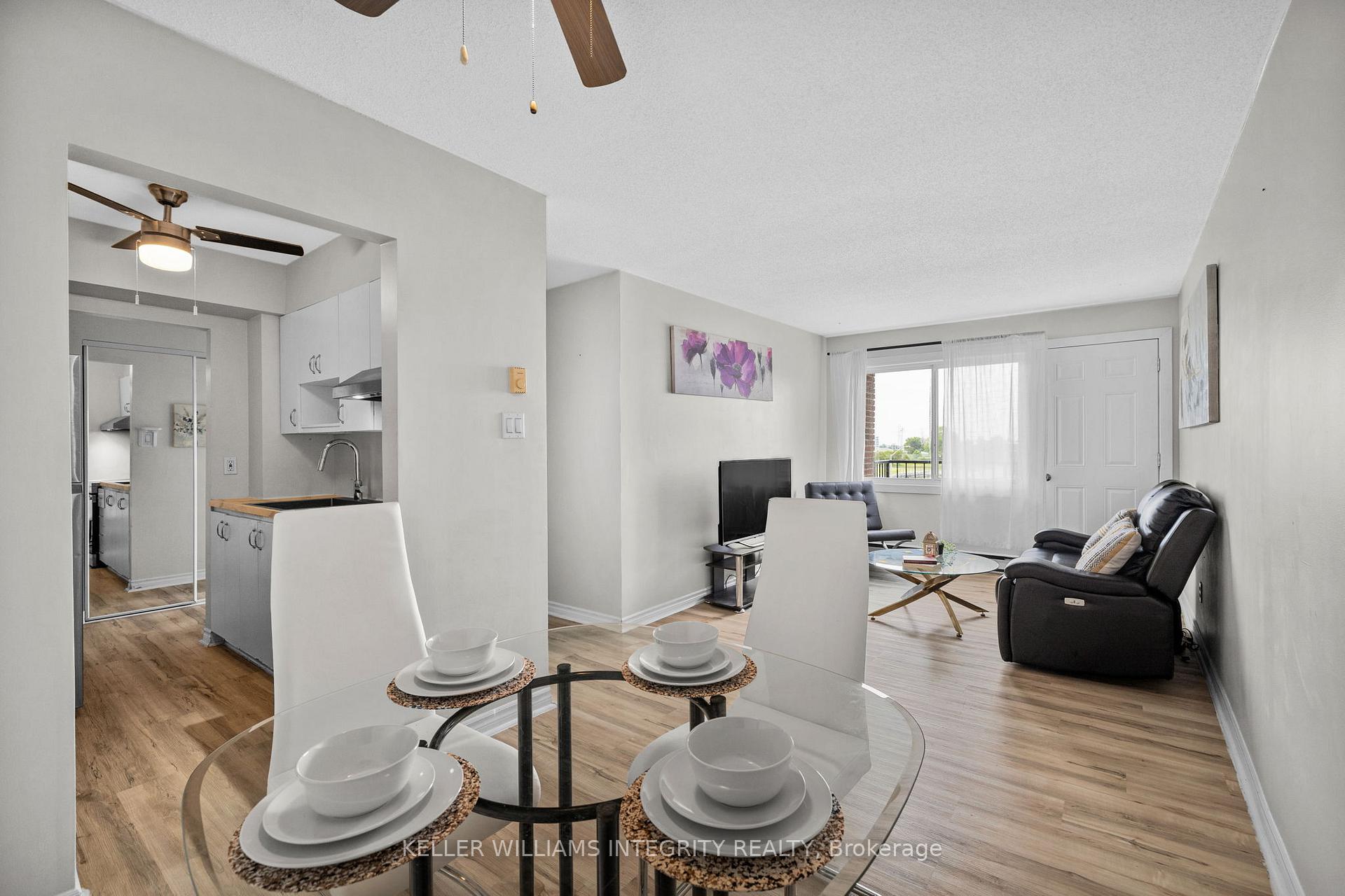 Photo 12 of Unit 402C, 2041 Arrowsmith Drive, Ottawa, Beacon Hill South — HOMEH