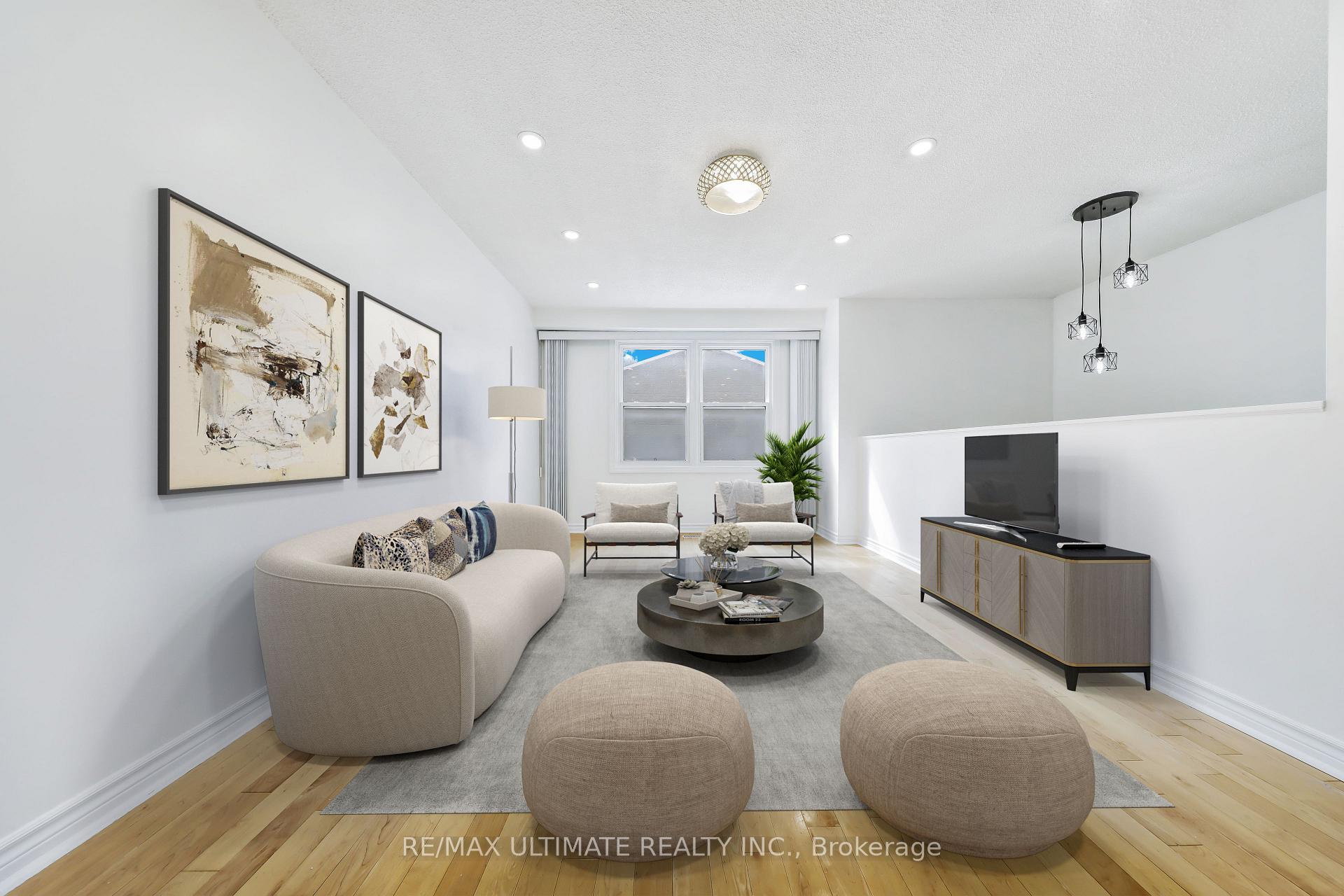 Photo 5 of 1768 John Street, Markham, Bayview Fairway-Bayview Country Club Estates — HOMEH