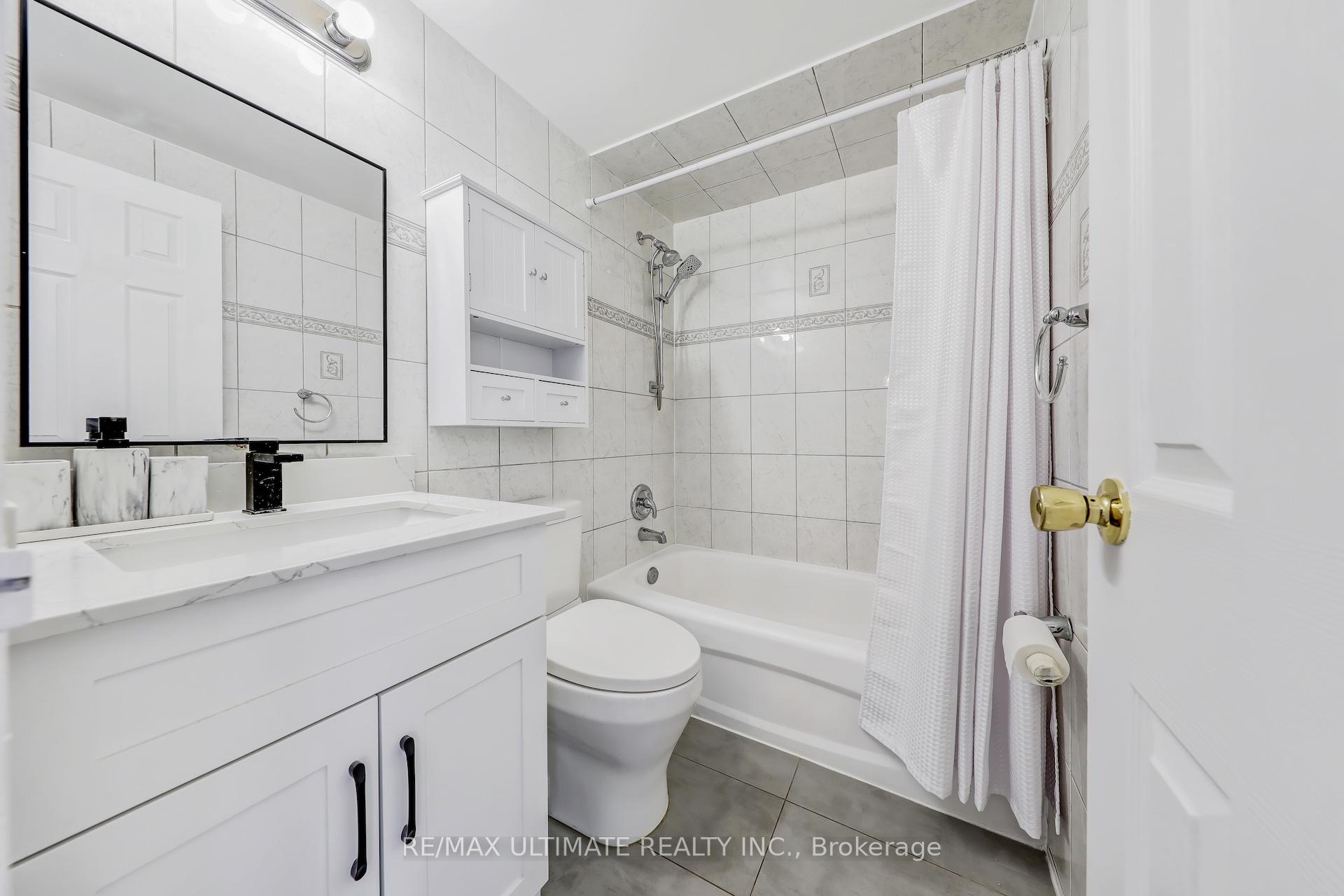 Photo 21 of 1768 John Street, Markham, Bayview Fairway-Bayview Country Club Estates — HOMEH