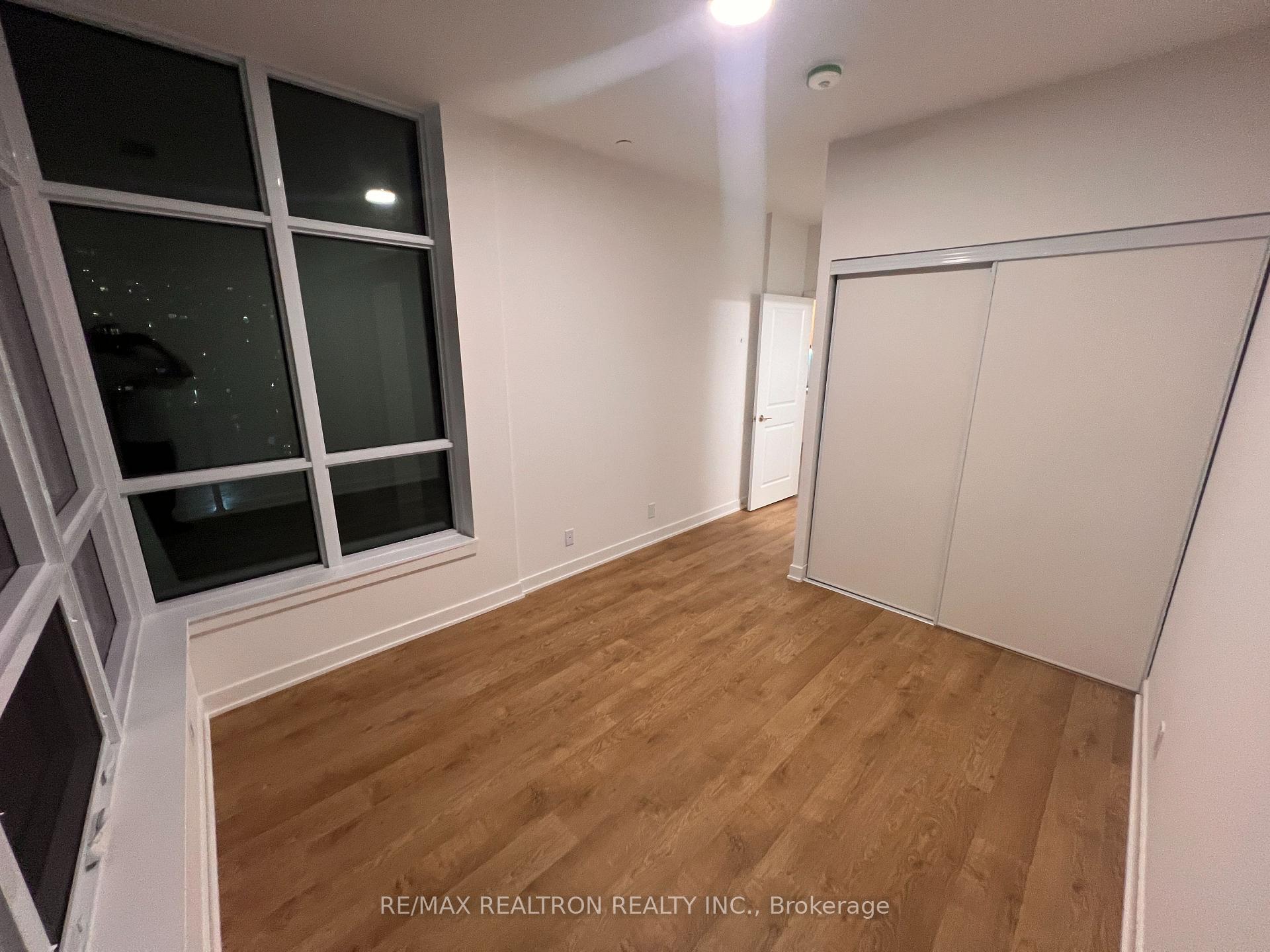 Photo 16 of Unit A716, 30 Upper Mall Way, Vaughan, Brownridge — HOMEH