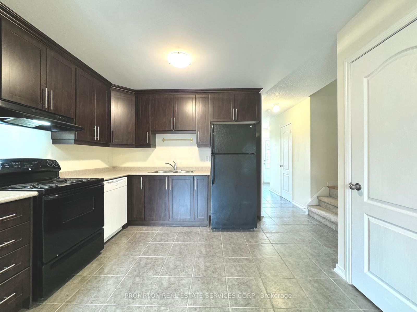 Photo 5 of Unit 21, 75 Prince William Way, Barrie, Innis-Shore — HOMEH