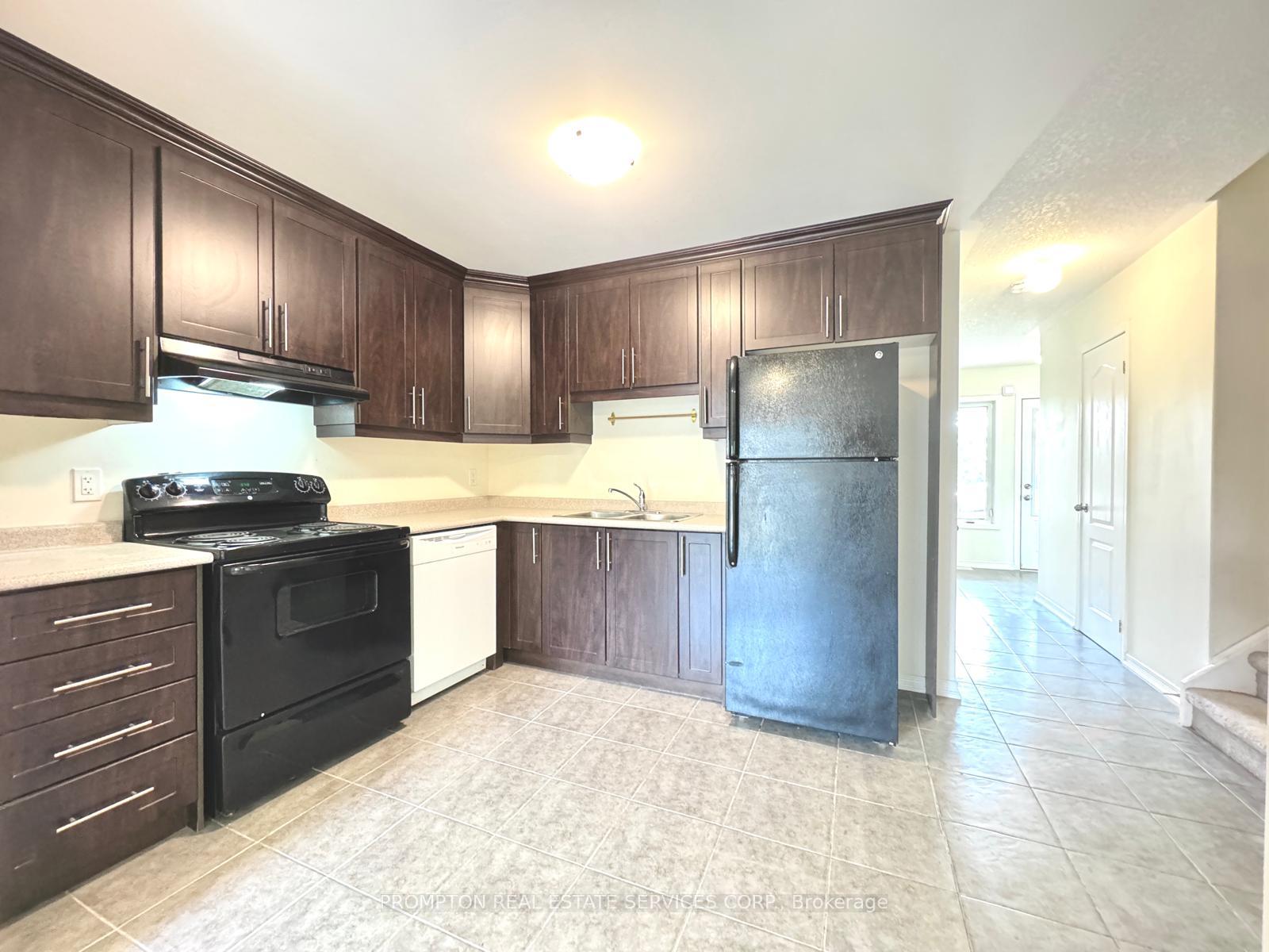 Photo 6 of Unit 21, 75 Prince William Way, Barrie, Innis-Shore — HOMEH