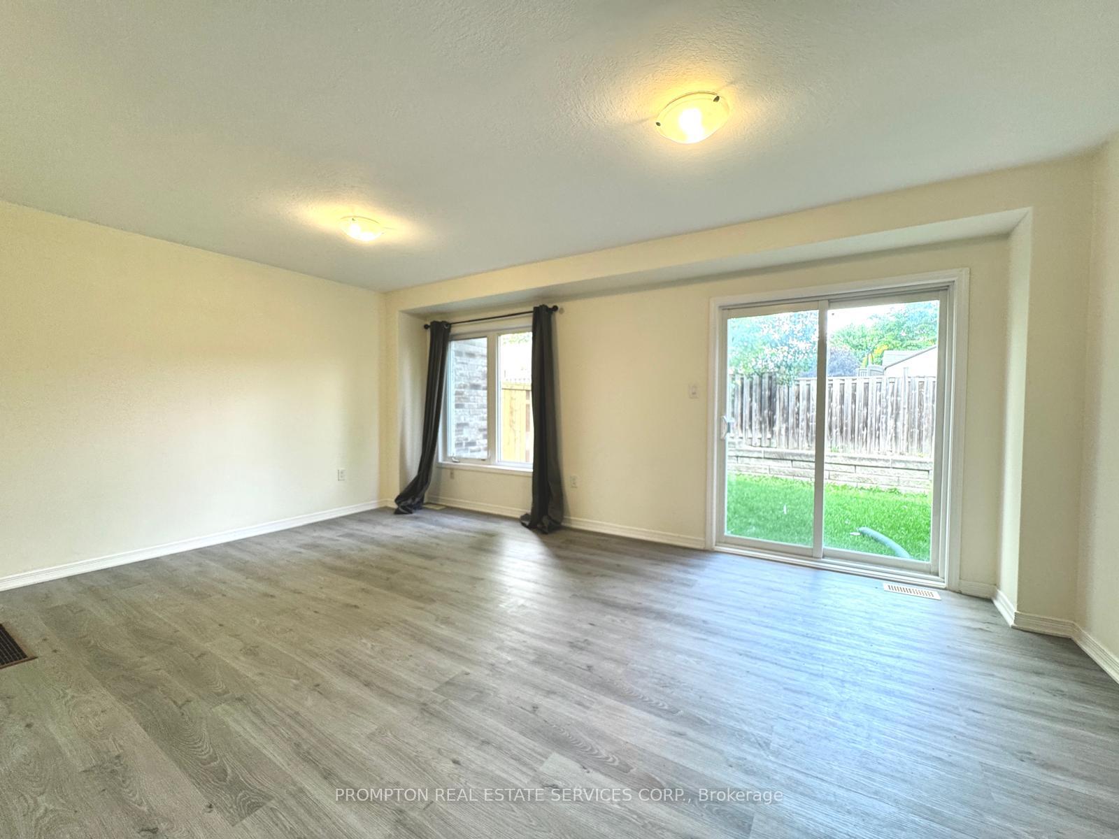 Photo 8 of Unit 21, 75 Prince William Way, Barrie, Innis-Shore — HOMEH