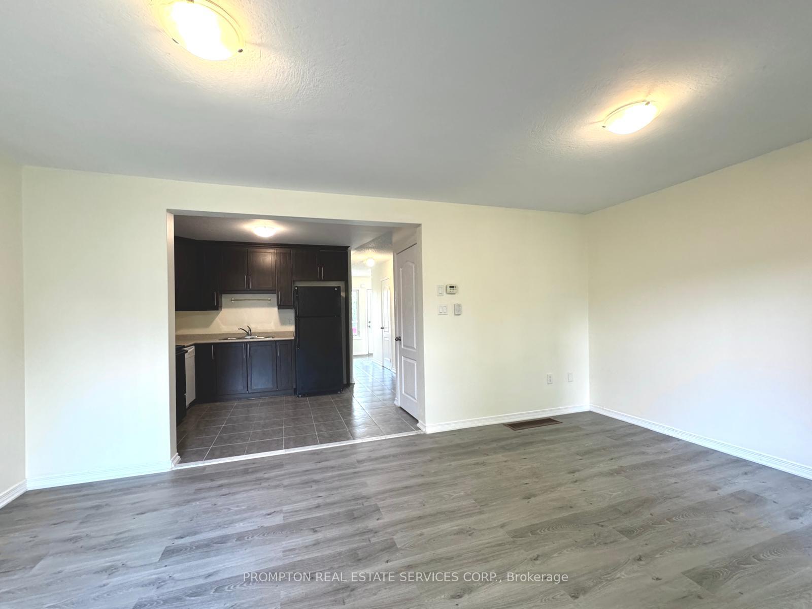 Photo 10 of Unit 21, 75 Prince William Way, Barrie, Innis-Shore — HOMEH