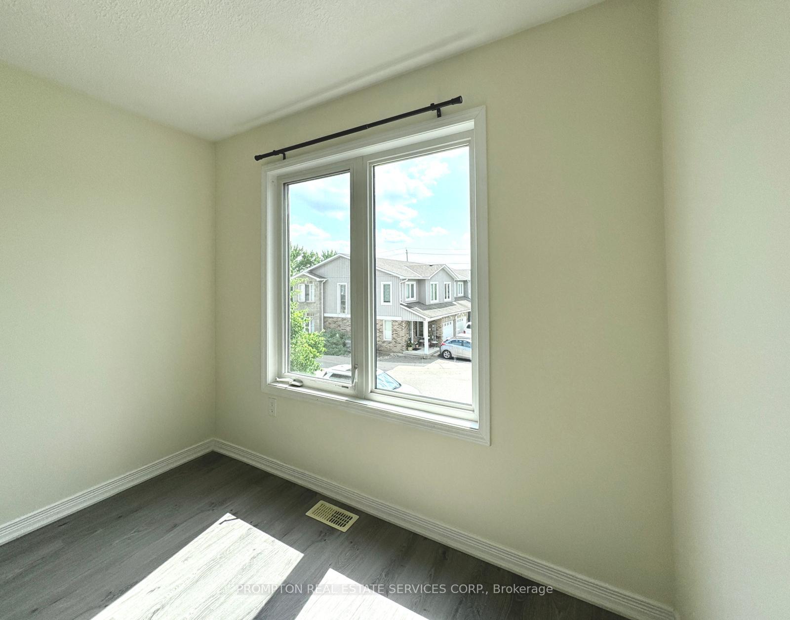 Photo 24 of Unit 21, 75 Prince William Way, Barrie, Innis-Shore — HOMEH