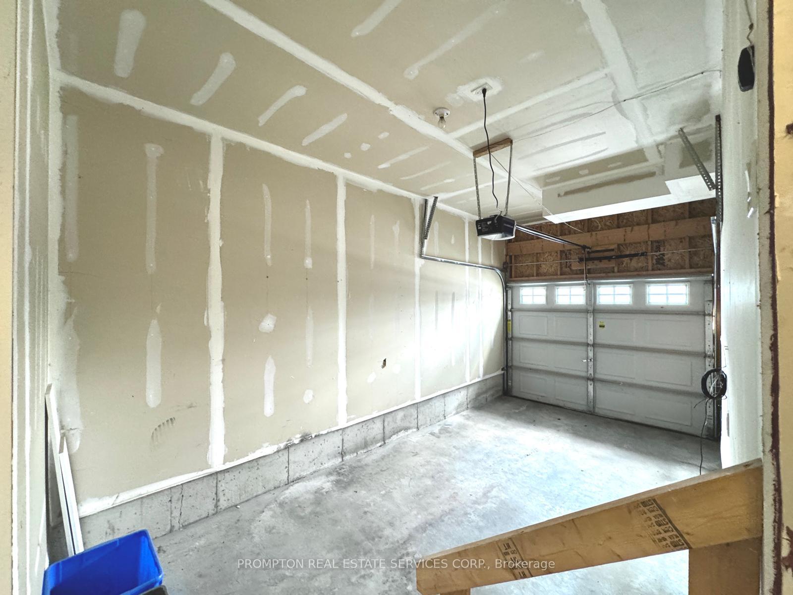 Photo 32 of Unit 21, 75 Prince William Way, Barrie, Innis-Shore — HOMEH