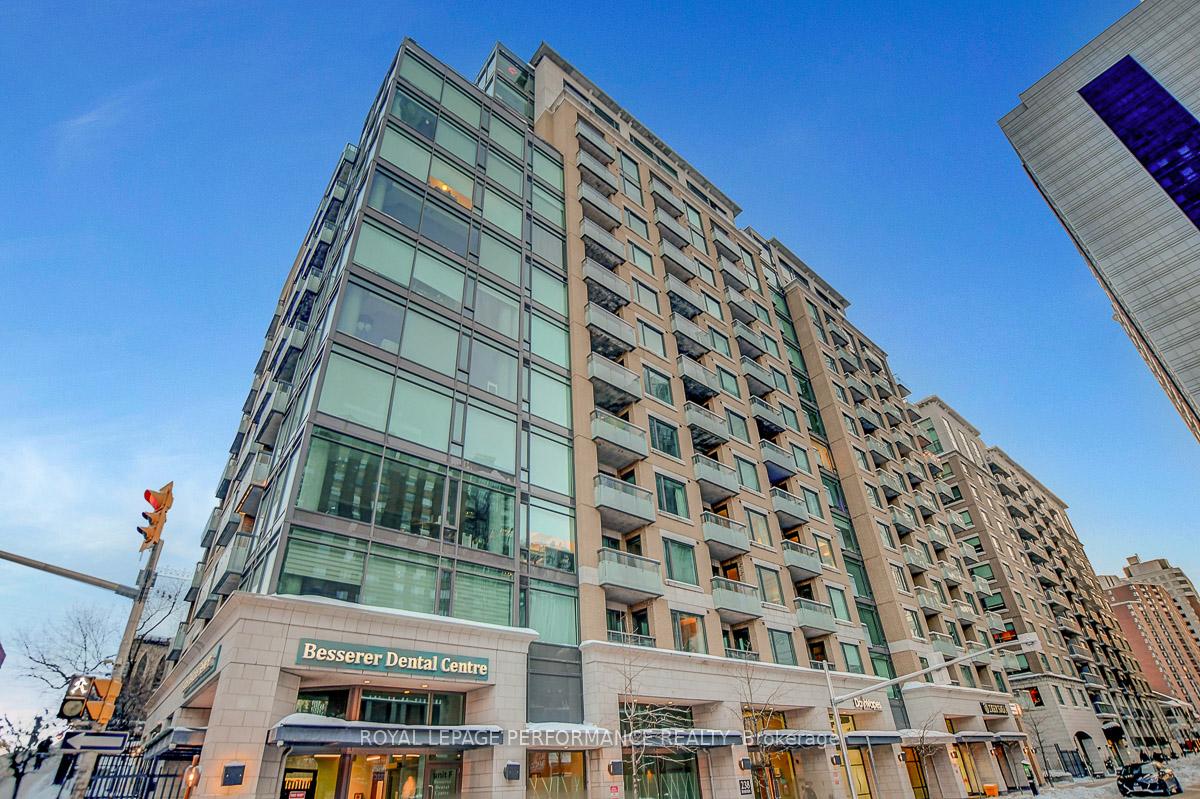 Front of Unit 908, 238 Besserer Street
