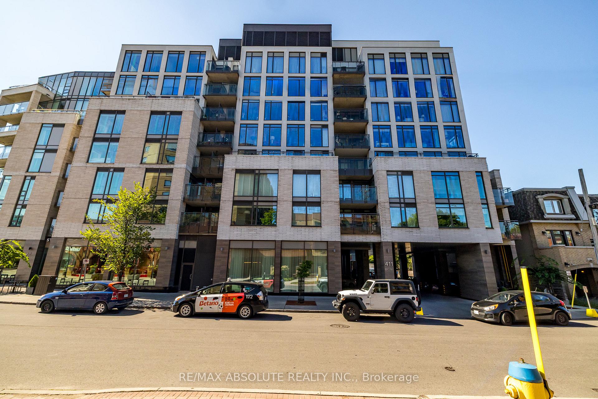 Front of Unit 209, 411 Mackay Street