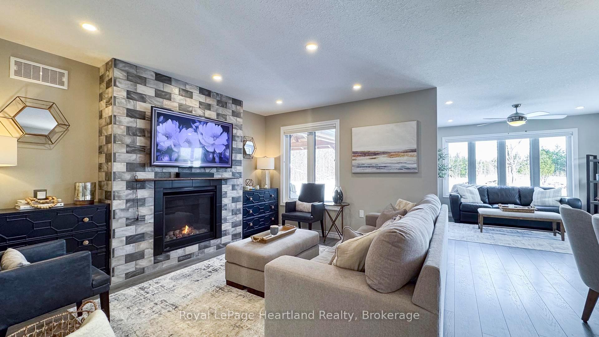 Photo 13 of 4 Huron Heights Drive, Ashfield-Colborne-Wawanosh, Colborne — HOMEH