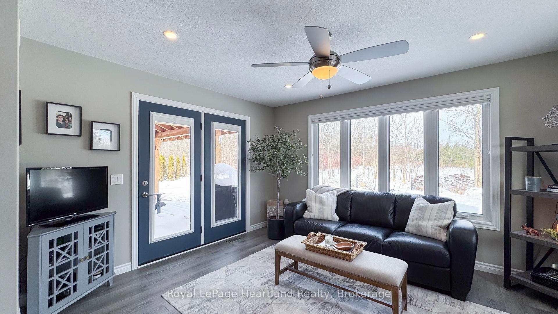 Photo 17 of 4 Huron Heights Drive, Ashfield-Colborne-Wawanosh, Colborne — HOMEH