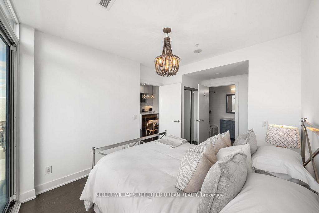 Photo 15 of Unit 1015, 3018 Yonge Street, Toronto, Lawrence Park South — HOMEH