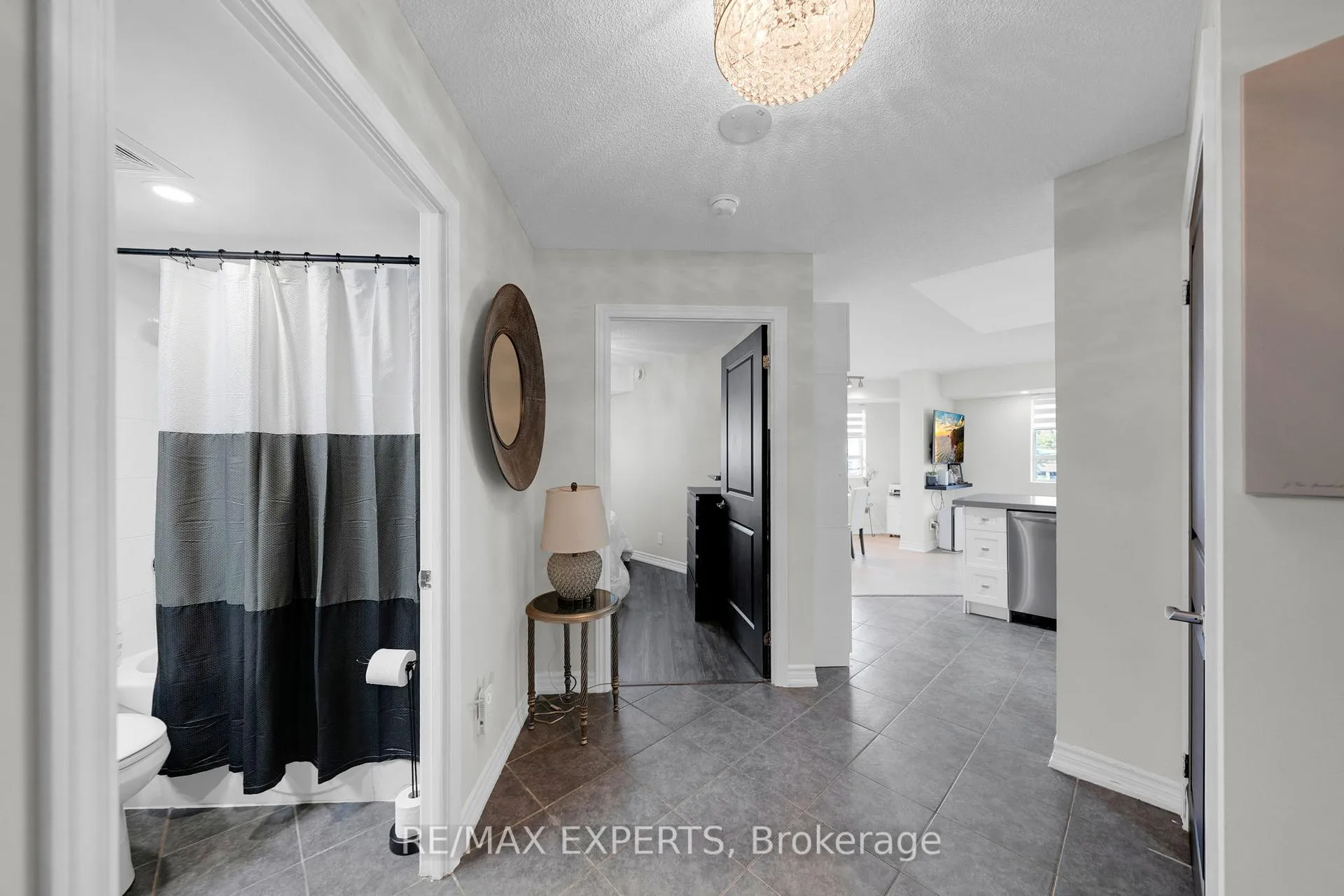 Photo 7 of Unit 205, 7730 Kipling Avenue, Vaughan, Vaughan Grove — HOMEH