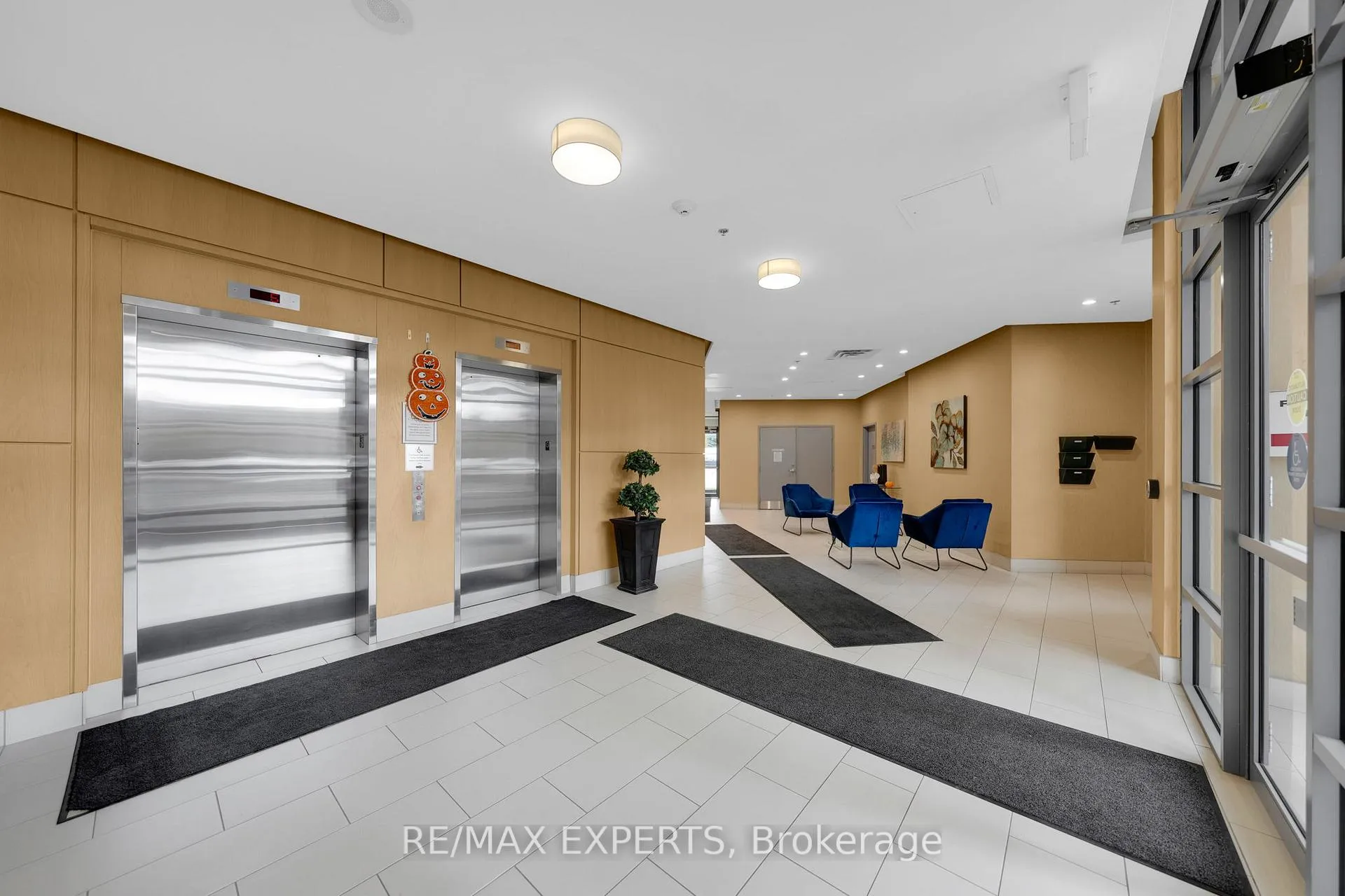 Photo 27 of Unit 205, 7730 Kipling Avenue, Vaughan, Vaughan Grove — HOMEH