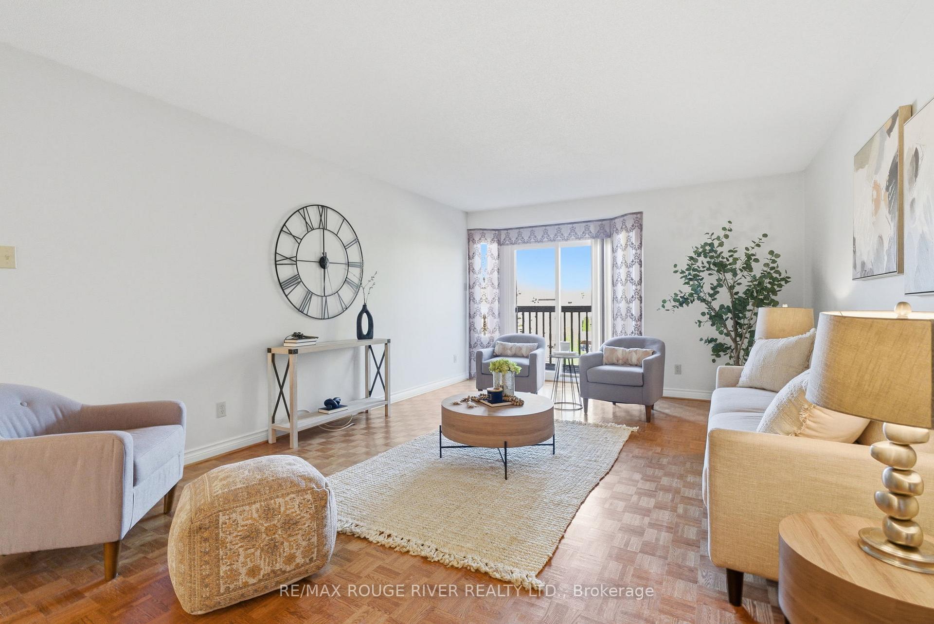 Photo 9 of 28 Adams Court, Uxbridge — HOMEH