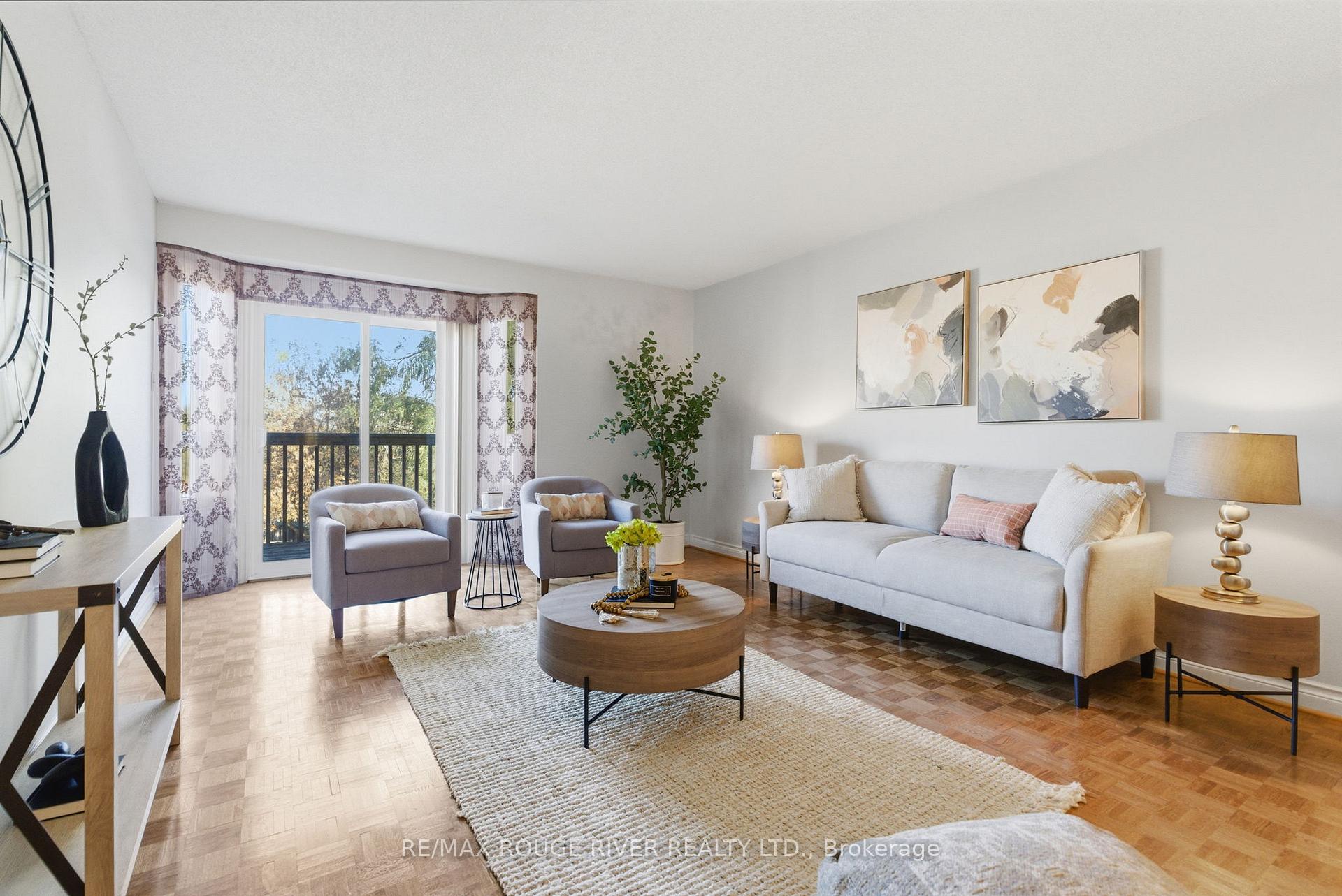Photo 11 of 28 Adams Court, Uxbridge — HOMEH