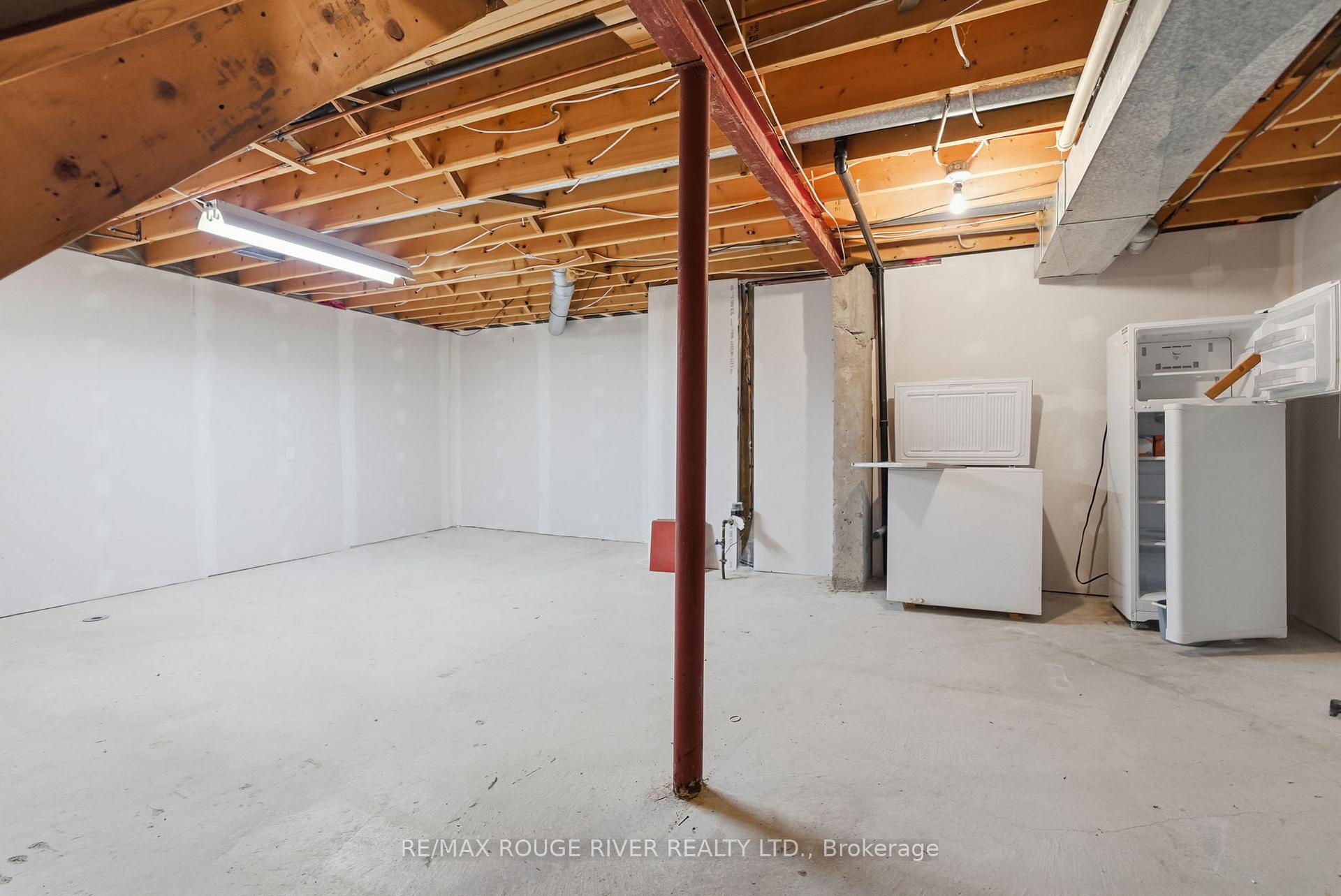 Photo 25 of 28 Adams Court, Uxbridge — HOMEH